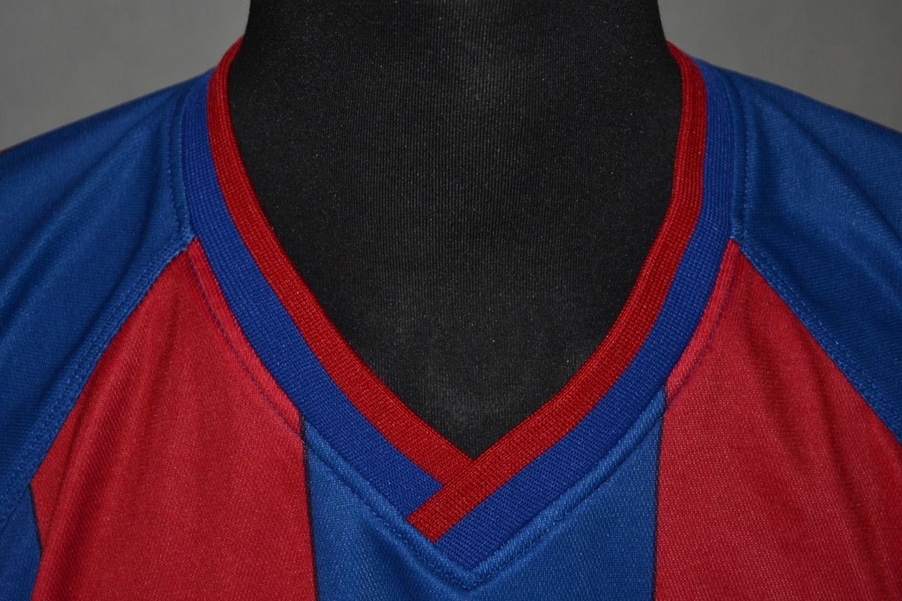 Vintage Vintage Official FC Barcelona Football Jersey #7 Saviola XL Size US XL / EU 56 / 4 - 6 Thumbnail