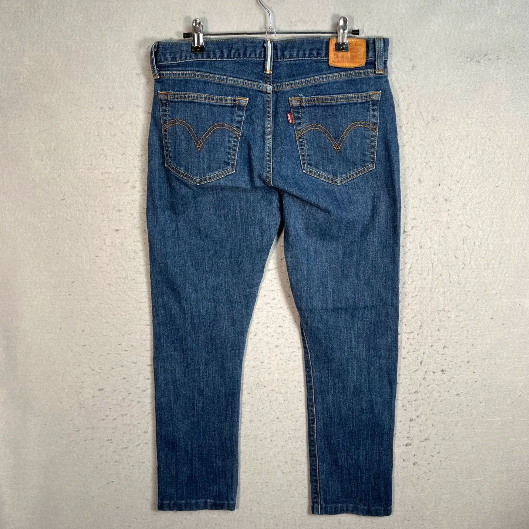 Levi's Levi's Womens Jeans 29 Boyfriend Skinny Fit Blue Medium Wash Denim Pants Adult Womens 29 Blue 5-Pocket Design Inseam 25 Jeans Mens Womens Girls Size 29" - 2 Thumbnail