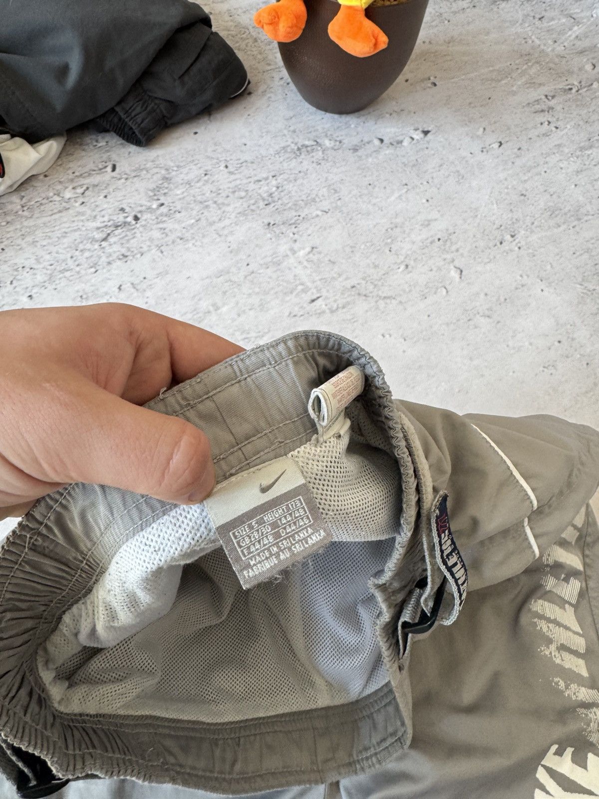 Nike × Vintage NIKE AIR MAX NYLON VINTAGE Y2K BAGGY FIT PANTS SWEATPANTS Size US 32 / EU 48 - 7 Thumbnail