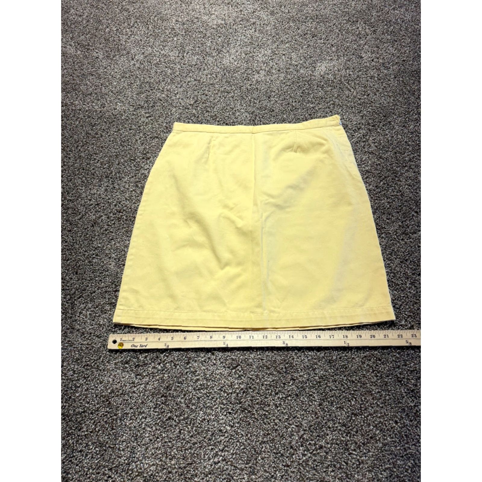 Vintage VINTAGE Christopher & Banks Womens Skirt Midi Pencil Yellow Size 10 Side Button Size 32" / US 10 / IT 46 - 3 Thumbnail