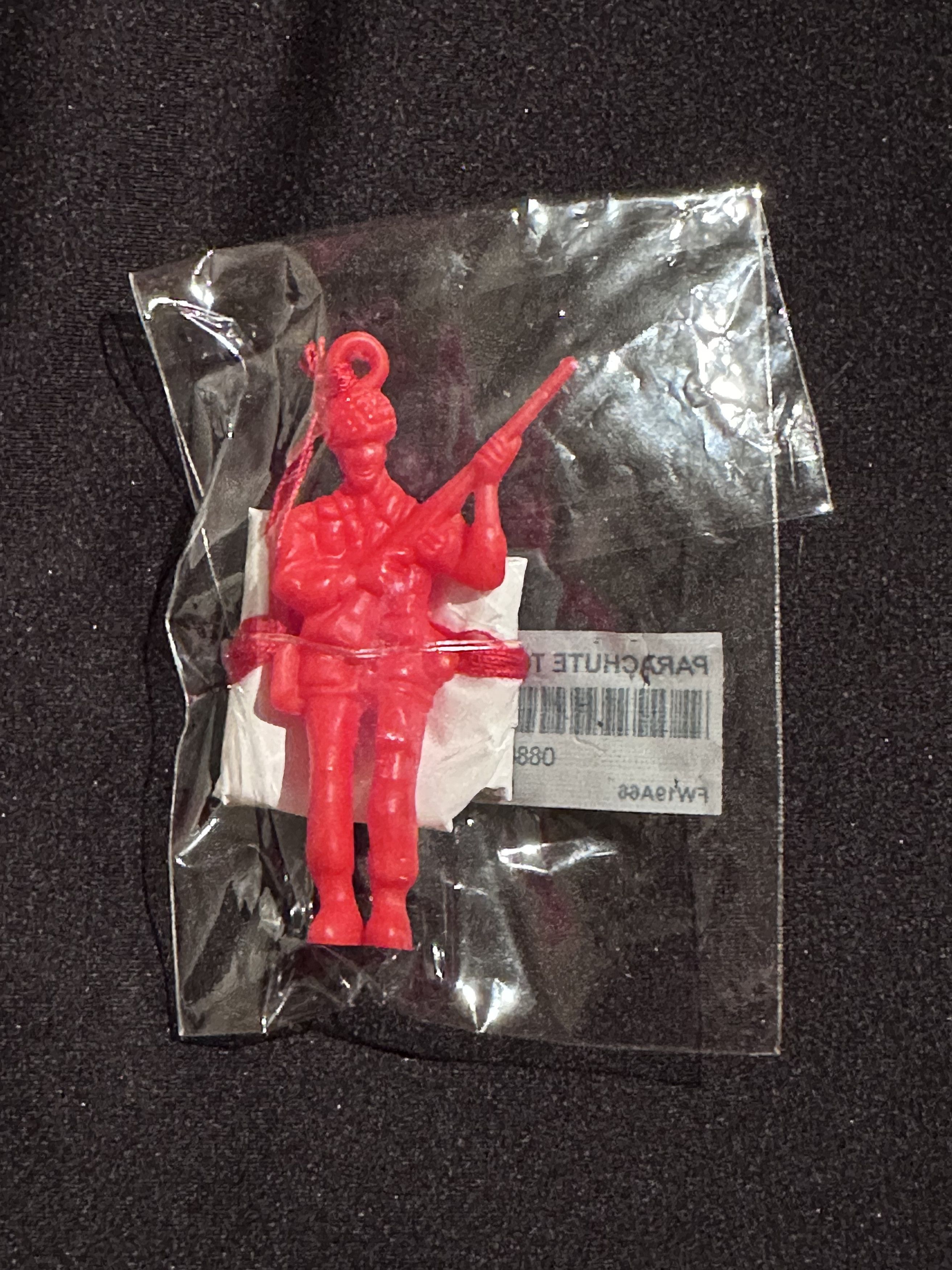 Supreme Supreme FW19 Parachute Toy Soldier Size ONE SIZE - 1 Thumbnail