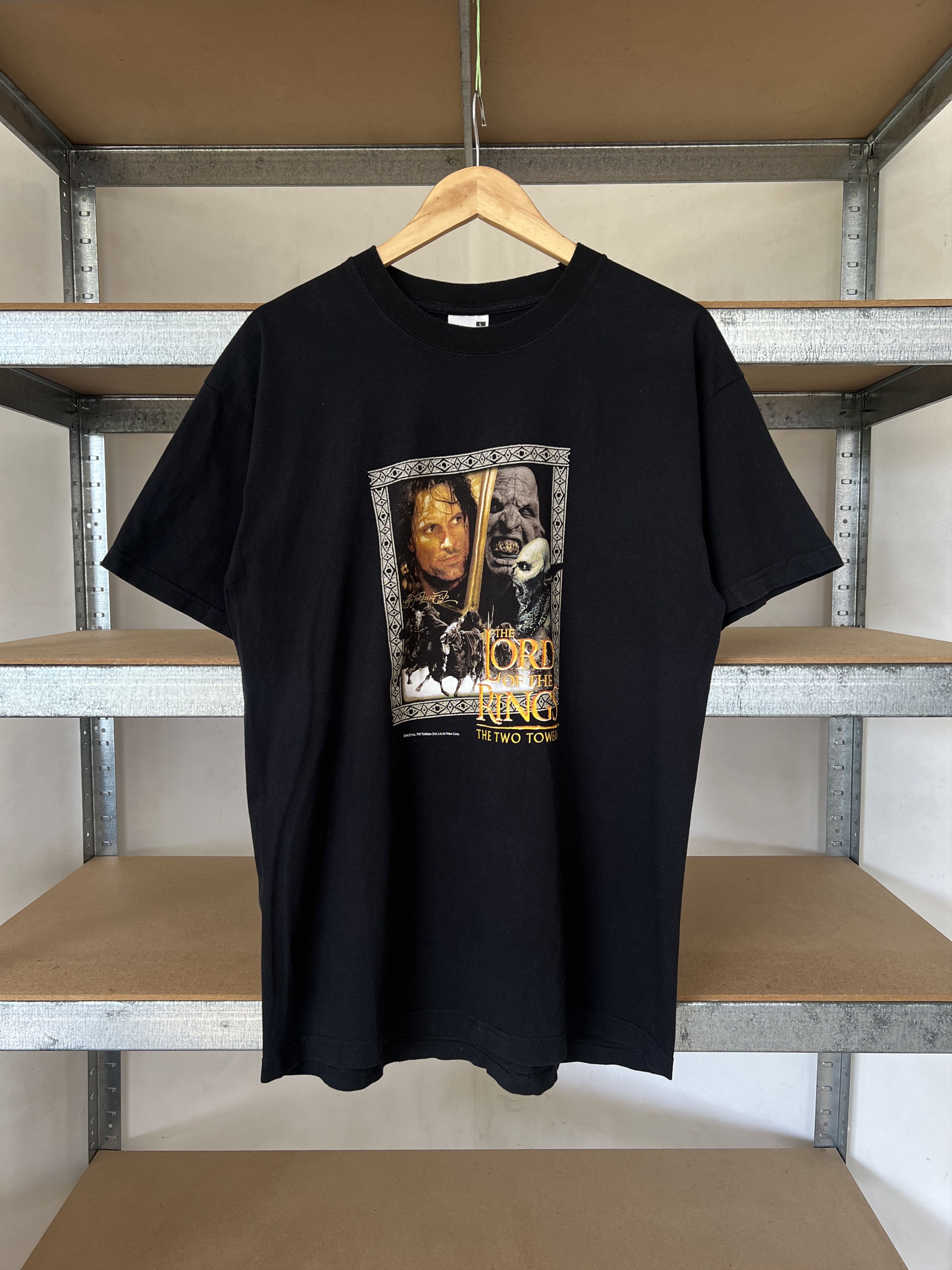 Vintage Lord of the Rings Vintage Y2K Two Towers Movie tee Size US L / EU 52-54 / 3 - 1 Thumbnail