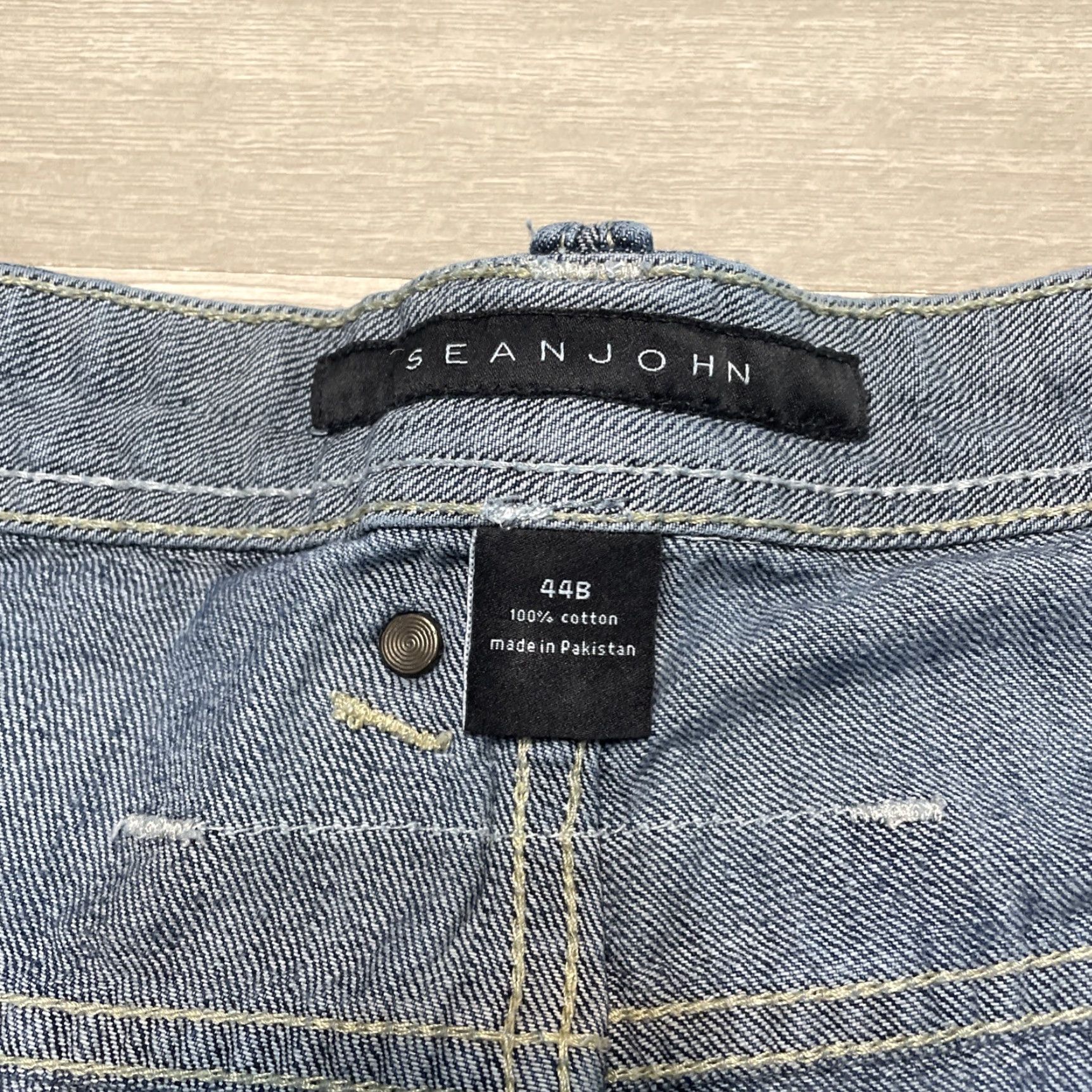 Sean John VINTAGE Sean John Baggy Jean Shorts Bermuda 90s Size 44 Blue Mens Size US 44 / EU 60 - 2 Thumbnail