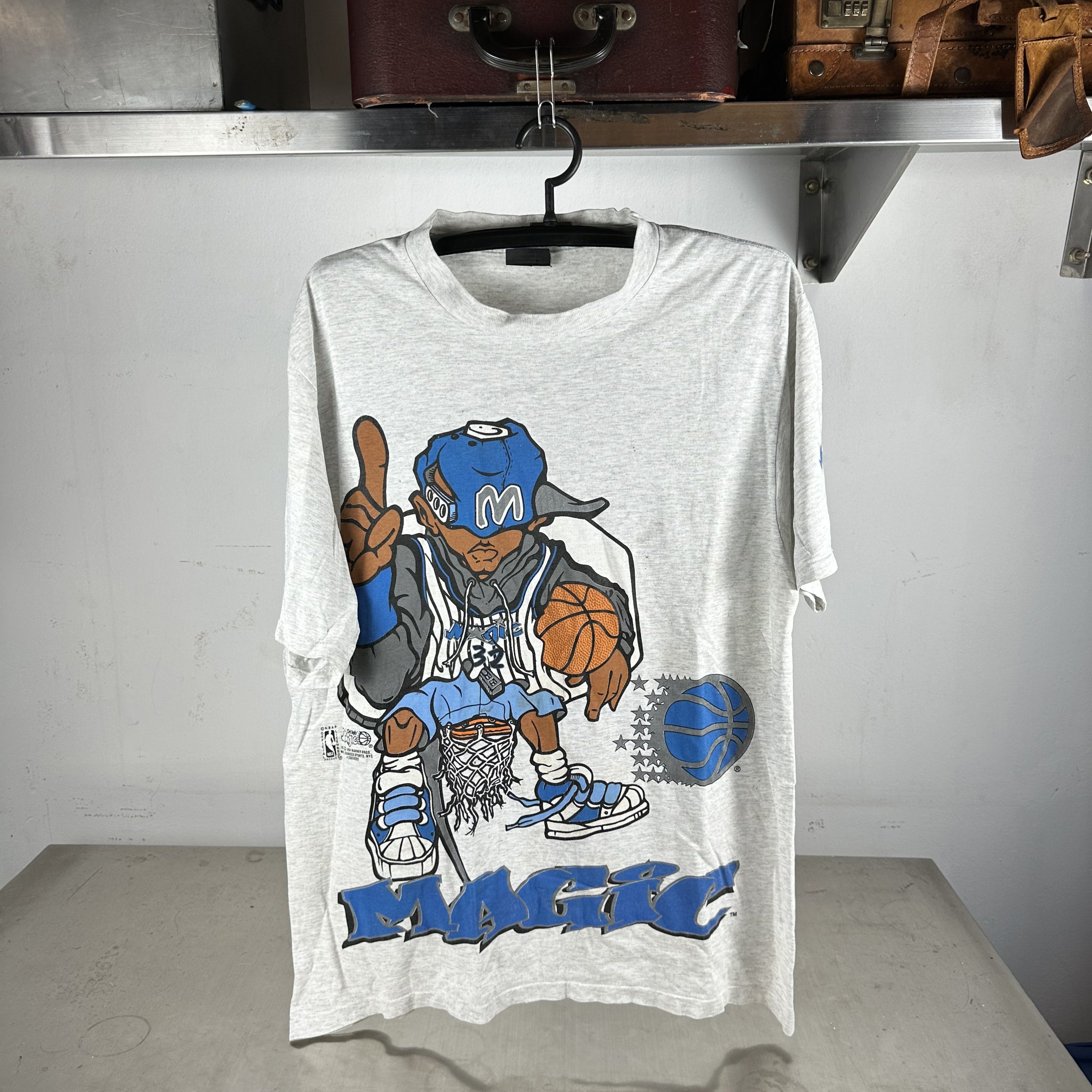Vintage 90s Orlando Magic Strictly #1 Playa NBA Hip Hop T-shirt Size US XL / EU 56 / 4 - 1 Thumbnail