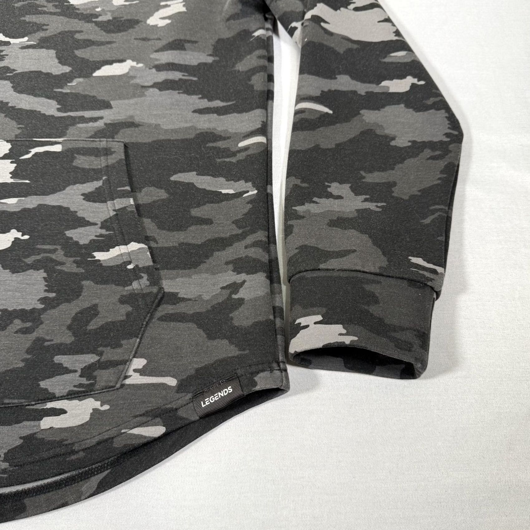 Vintage Legends Hoodie Mens M Gray Camo Pullover Crew Neck Stretch Knit Logo Front Pocket All Seasons Size US M / EU 48-50 / 2 - 4 Thumbnail