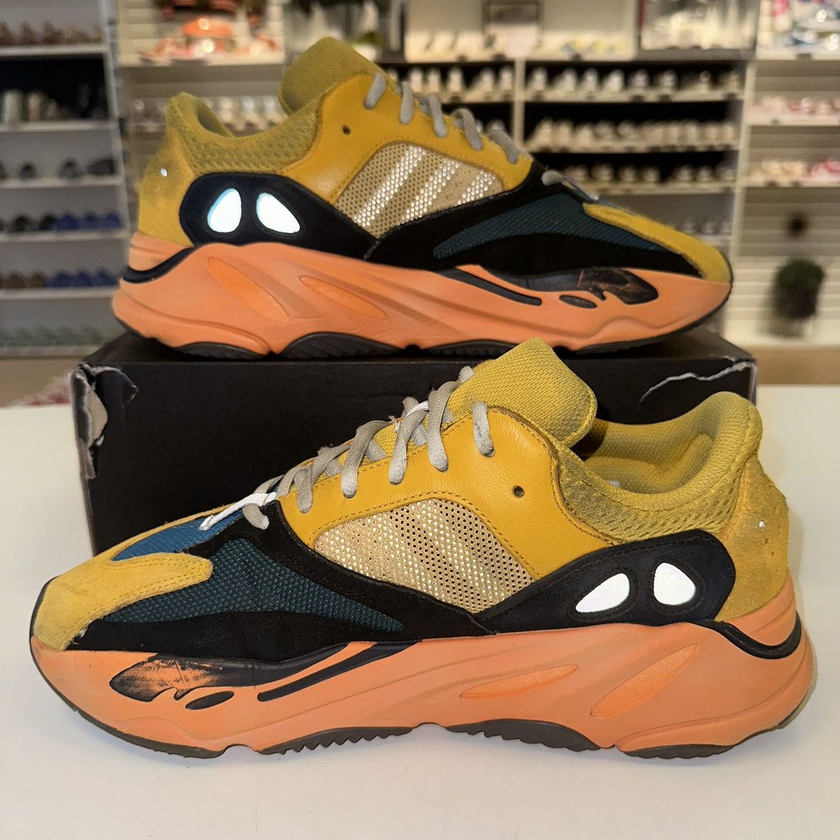 Adidas × Yeezy Size 10.5 - Adidas Yeezy Boost 700 Sun GZ6984 Yellow Black Size US 10.5 / EU 43-44 - 2 Thumbnail