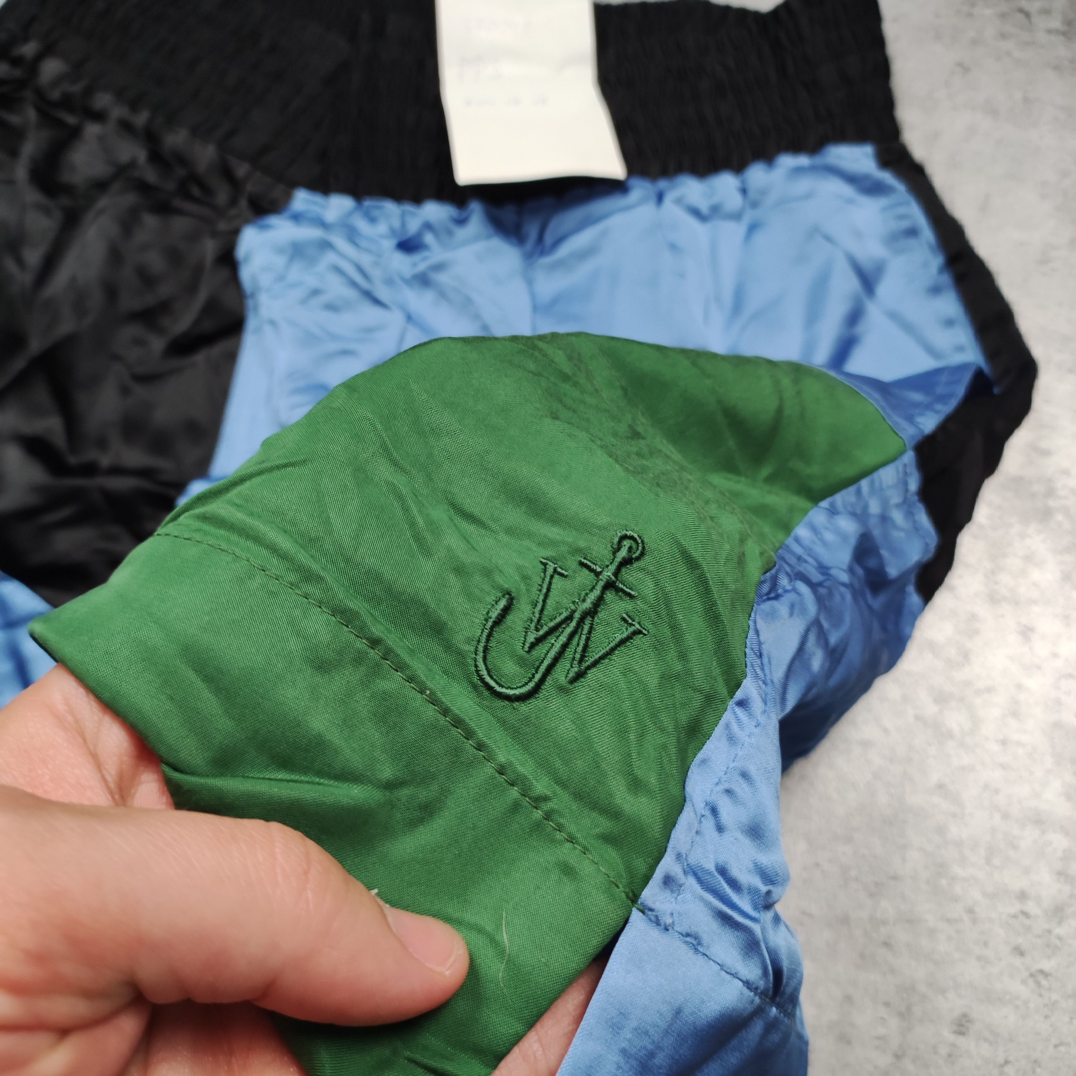 JW Anderson 1/1 JW Anderson Runway PPS 18/08/21 Sample Shorts Size 27" / US 4 / IT 40 - 4 Thumbnail
