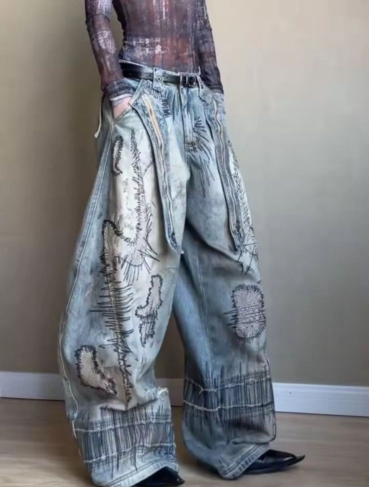 Japanese Brand Distressed and Printed Design, Loose and Wide-leg Pant Size US 31 - 2 Thumbnail
