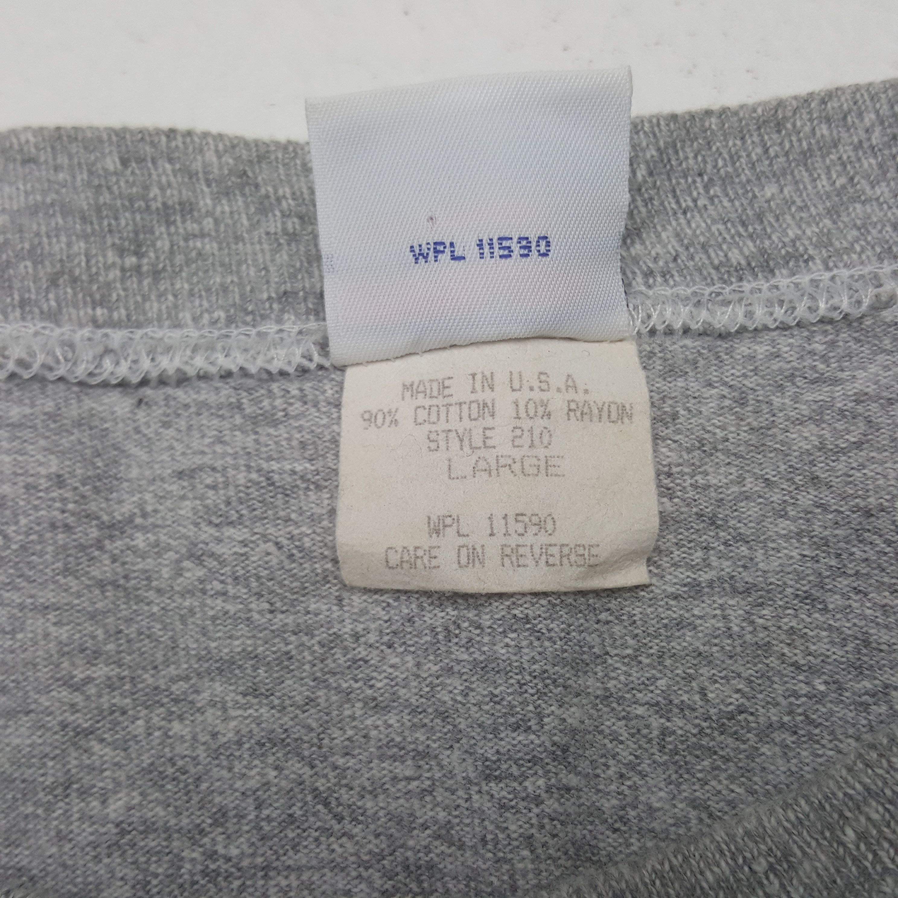 Vintage Vintage 90’s UCLA Athletics Tshirt Size US M / EU 48-50 / 2 - 5 Thumbnail