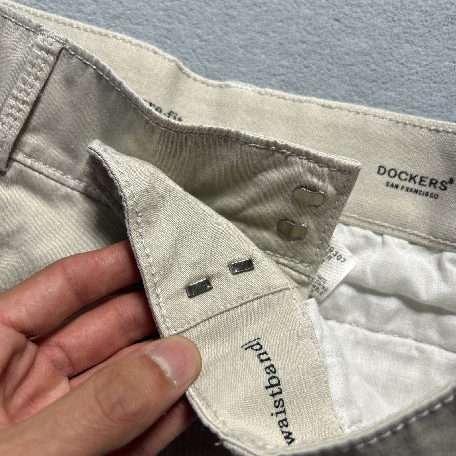 Dockers Beyond Baggy Dojo Pants Womens 8 32x31 Hamilton Wide Loose Size 30" / US 8 / IT 44 - 6 Thumbnail