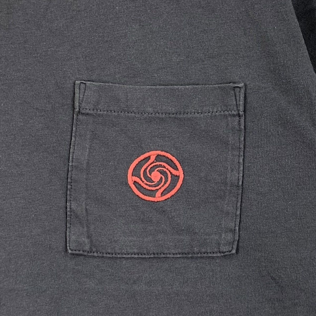 Uniqlo UNIQLO x JUJUTSU KAIZEN School Emblem Members Tee Shirt Top Size US L / EU 52-54 / 3 - 3 Thumbnail