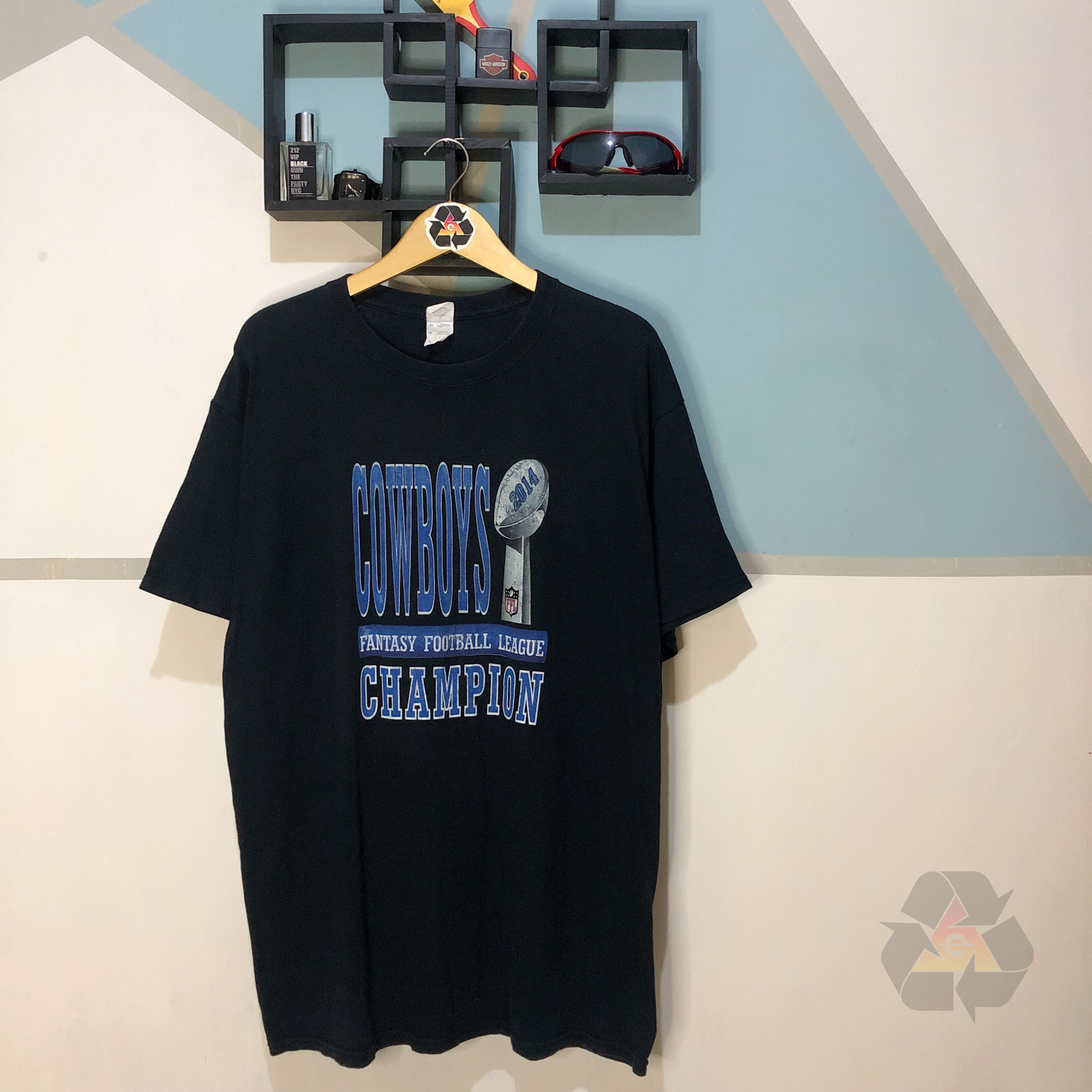 Logo Athletic Vintage Cowboys FFL Champion 2014 T-Shirt Size US XL / EU 56 / 4 - 1 Thumbnail