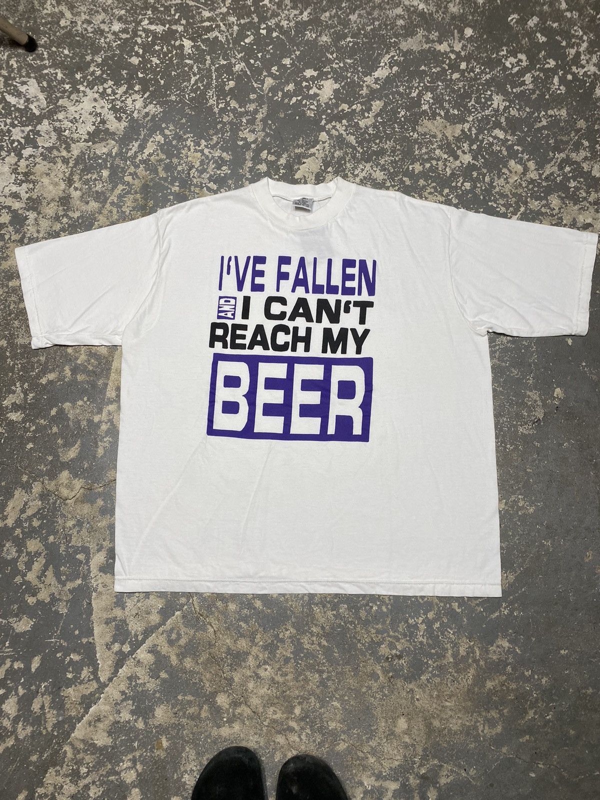Japanese Brand × Vintage Vintage I’ve Fallen And Can’t Reach My Beer New 90s Tshirt Size US XL / EU 56 / 4 - 1 Thumbnail
