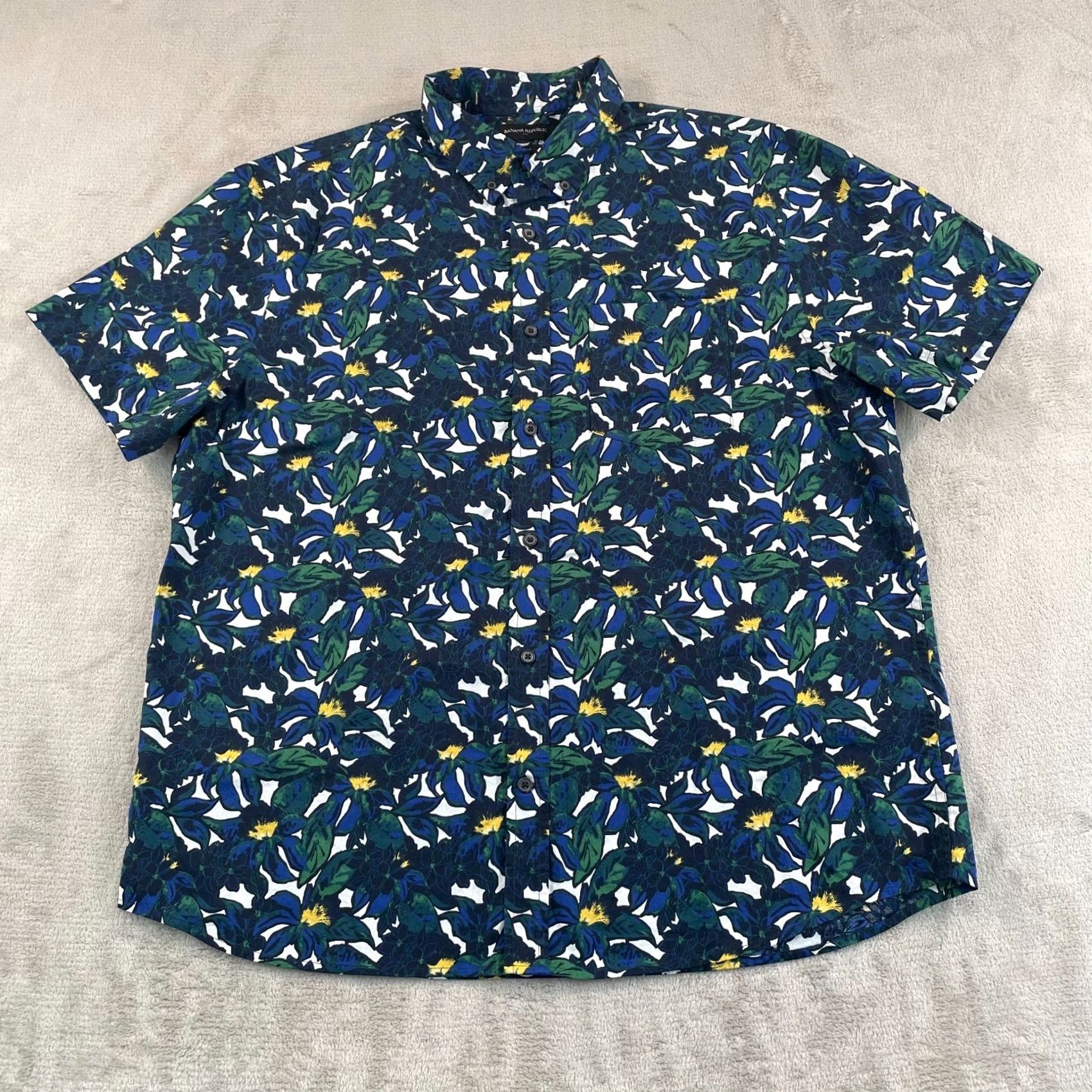 Banana Republic Banana Republic Hawaiian Shirt Men XL Multi Floral Slim Fit Short Sleeve Size US XL / EU 56 / 4 - 3 Thumbnail