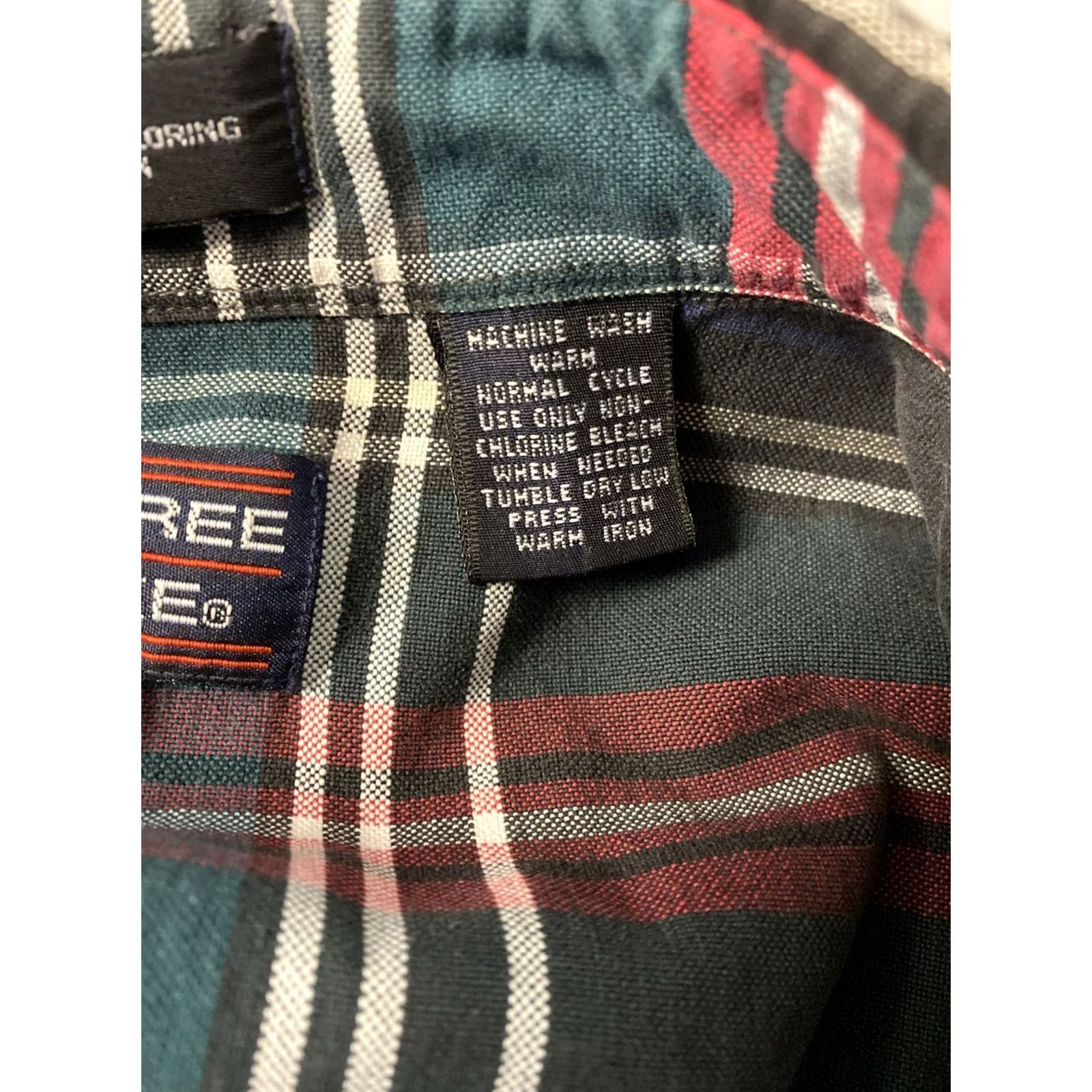 Roundtree & Yorke Roundtree & Yorke Button Down Shirt Mens L Short Sleeve Multicolor Twill Cotton-Polyester Button-Up Regular Fit Size US L / EU 52-54 / 3 - 7 Thumbnail