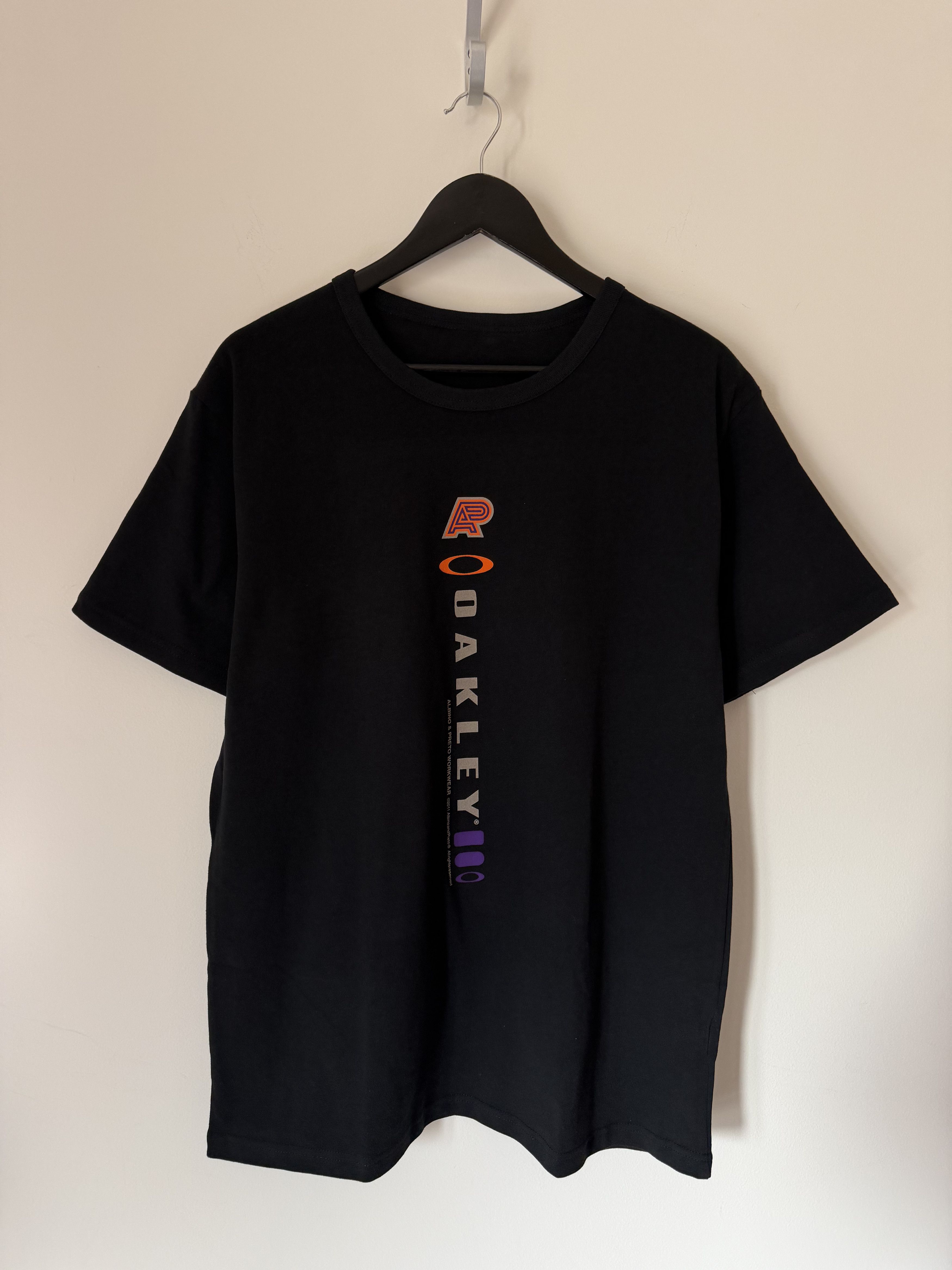 Oakley Albino & Preto Oakley Vert Tee in Black Size US L / EU 52-54 / 3 - 1 Thumbnail