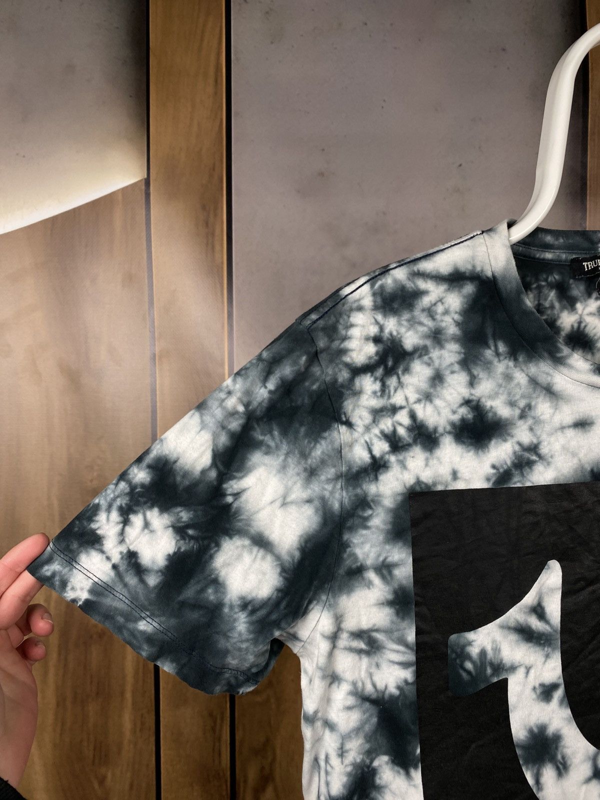 True Religion 🧲T-Shirt True Religion Brand Jeans Big Logo Tie Dye Tee🧲 Size US L / EU 52-54 / 3 - 3 Thumbnail