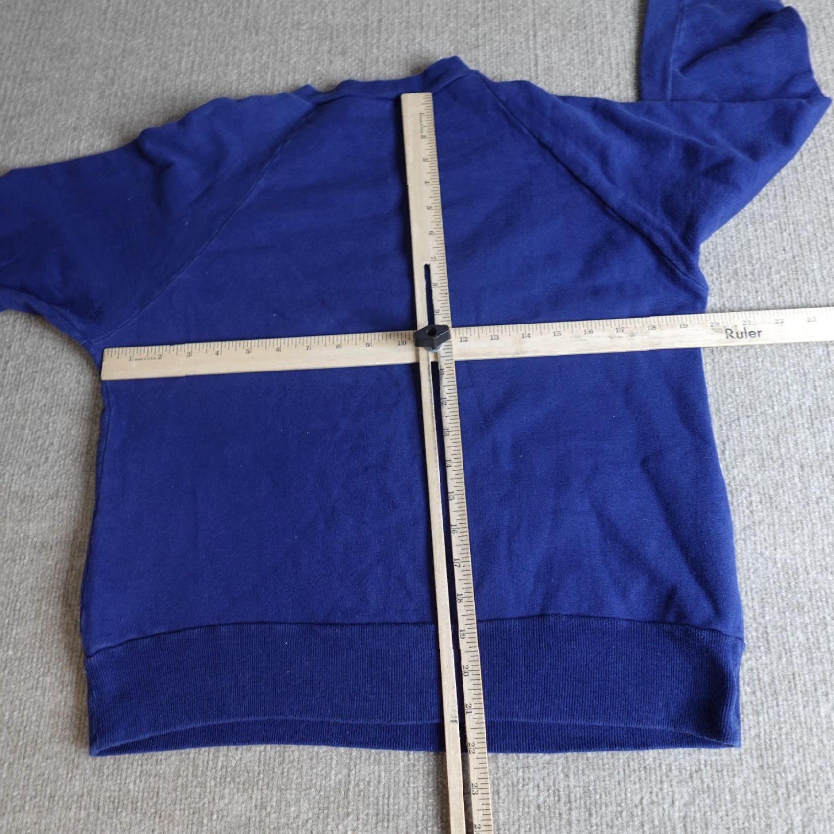 Greats VINTAGE Great Wall of China Small Blue Raglan 1989 Shirt Mens S Pullover Knit Sweatshirt Cotton Polyester Graphic Print Long Sleeve Collared Blue Size US S / EU 44-46 / 1 - 5 Thumbnail
