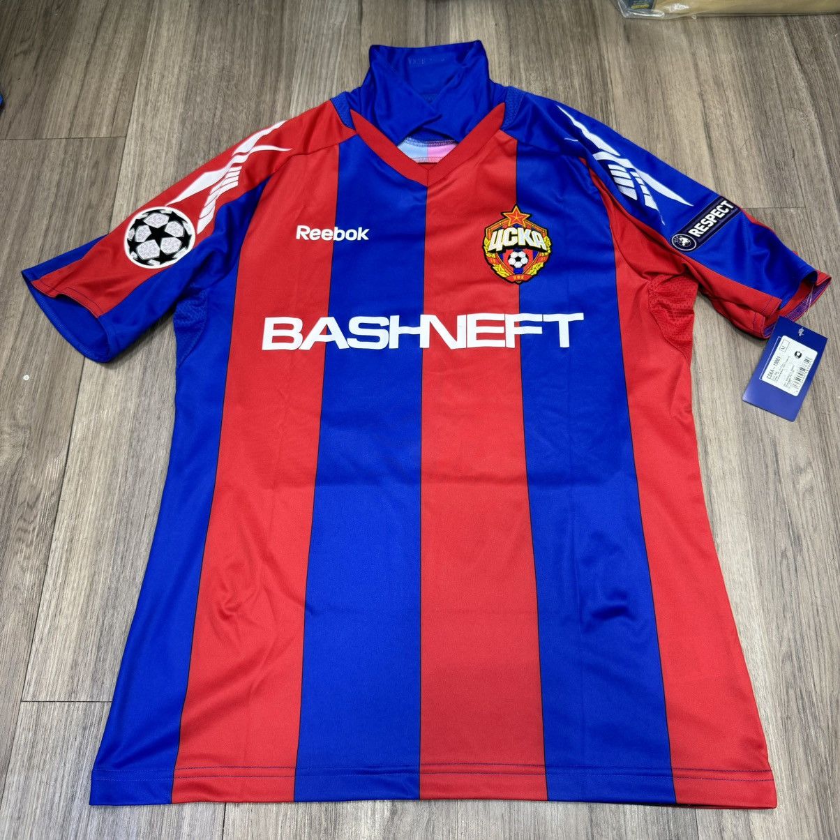 Reebok CSKA Moscow 10/11 Champions league home shirt #18 Honda(bnwt Size US M / EU 48-50 / 2 - 1 Thumbnail
