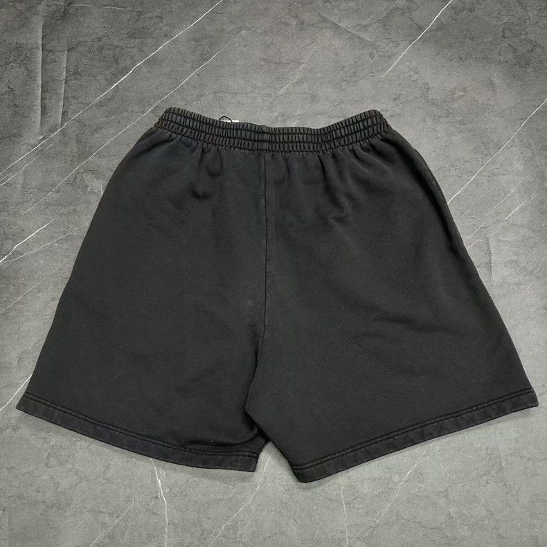 Balenciaga Balenciaga 25SS Distressed Boomerang Shorts Size US 28 / EU 44 - 2 Thumbnail