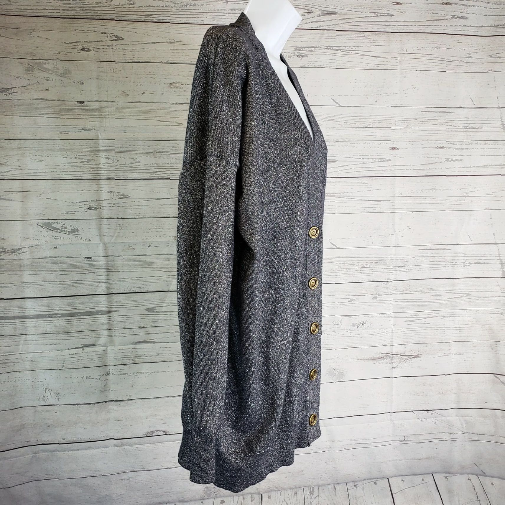 Vintage UMGEE Cardigan Shirt Womens S/M Gray Button-Front Long Sleeve Cotton Blend KnIT Solid 65% cotton 35% polyester Womens Size S / US 4 / IT 40 - 2 Thumbnail