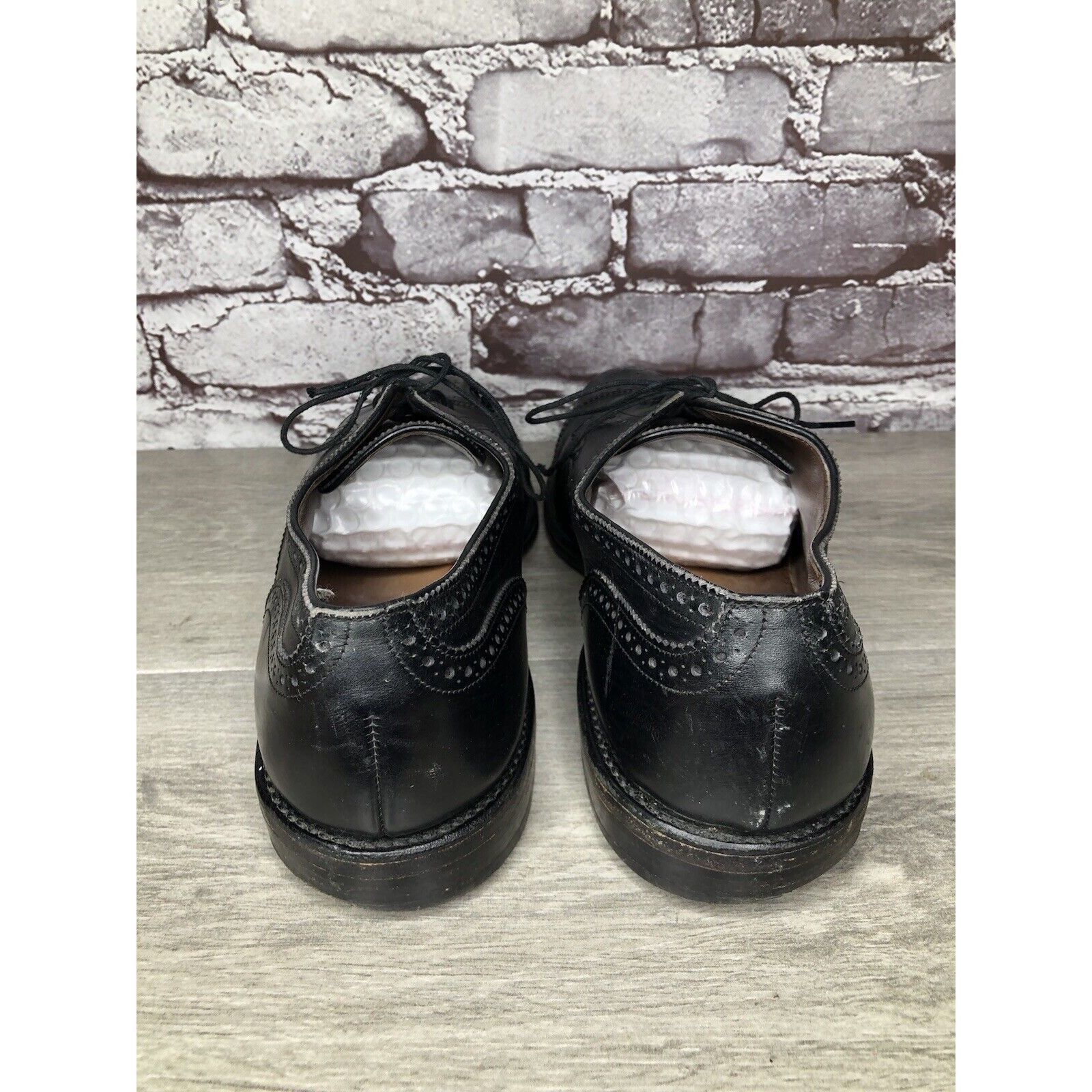 Allen Edmonds Allen Edmonds Sanford Black Leather Cap Toe Oxfords Dress Sh Size US 10.5 / EU 43-44 - 4 Thumbnail