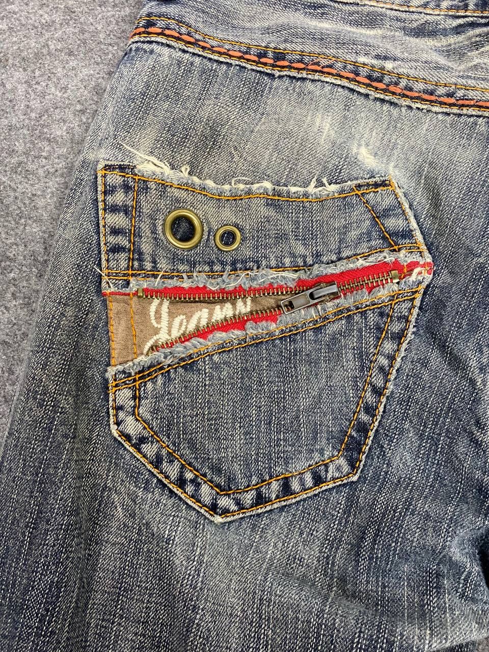 Japanese Brand vintage villand japanese brands distressed denim nice design Size US 34 / EU 50 - 4 Thumbnail