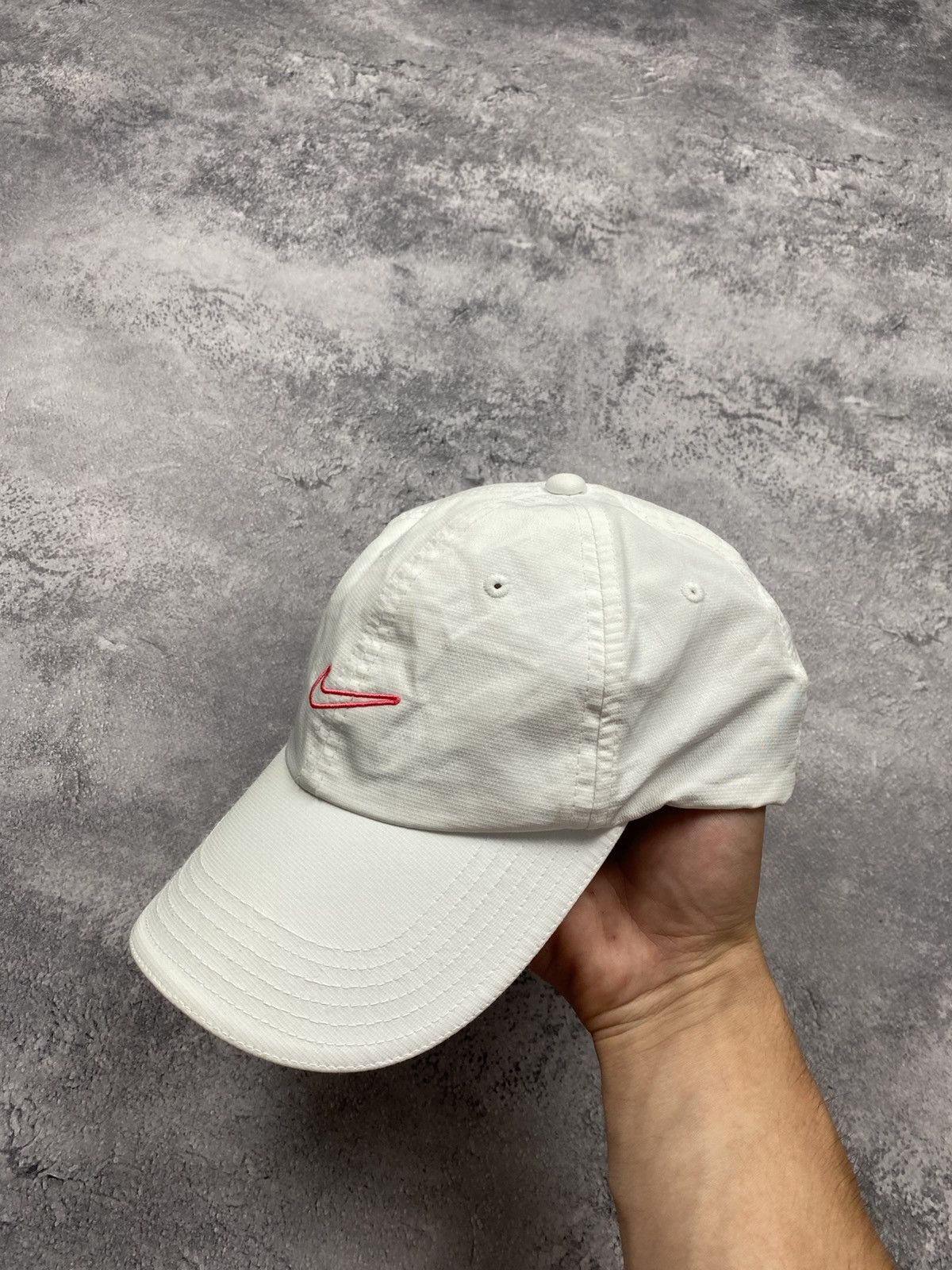 Nike Vintage Nike Golf Cap Hat Pink Embroidered Swoosh Y2K Logo Size ONE SIZE - 2 Thumbnail