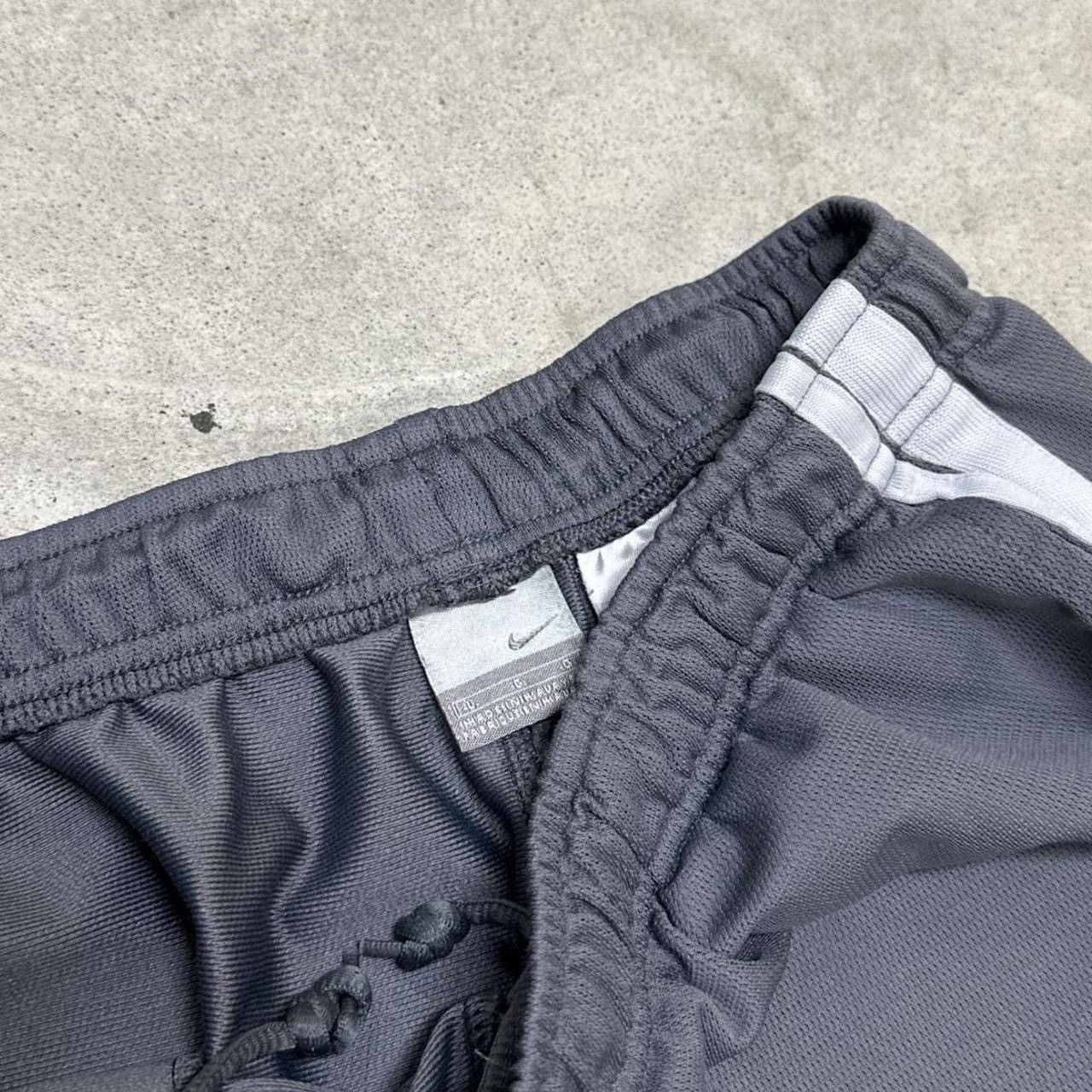 Nike × Vintage Grey Nike track pants Size US 33 - 3 Thumbnail
