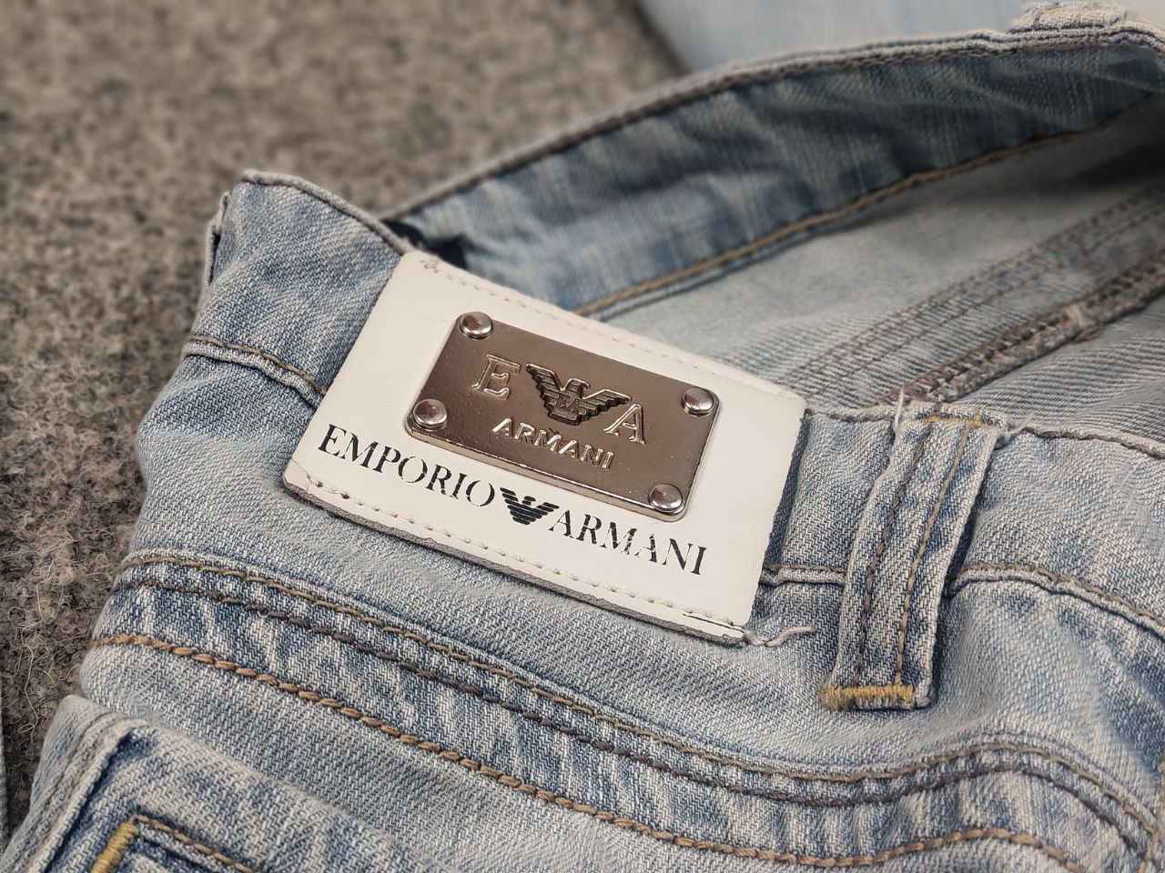 Emporio Armani Vintage Emporio Armani Y2K Style Metal logo Blue denim Jeans Size US 32 / EU 48 - 12 Thumbnail