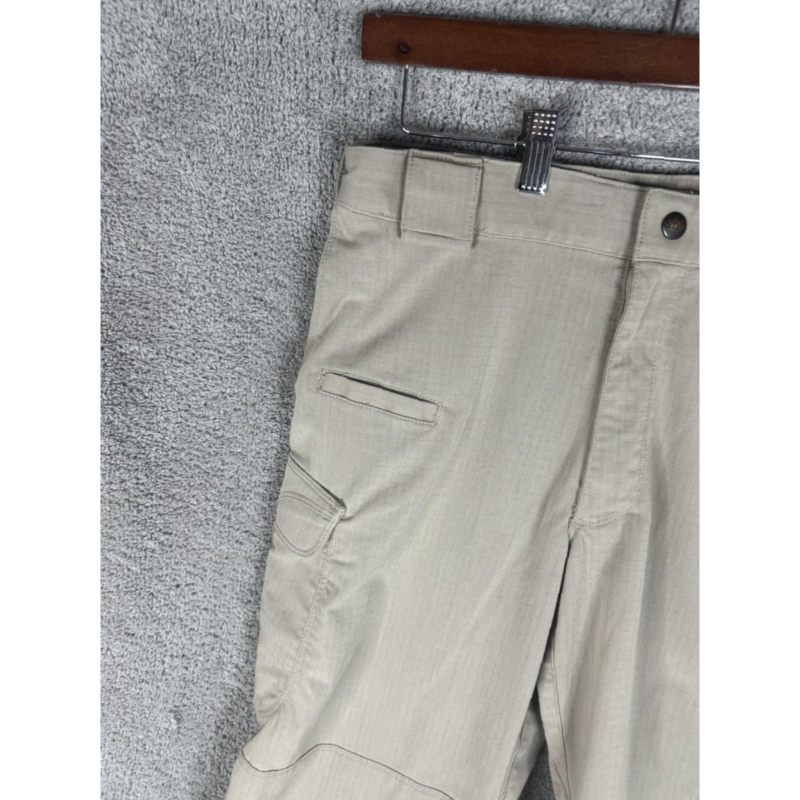Vintage 5.11 Tactical Pants Mens 34 Khaki Taclite Pro Cargo Ripstop Work Outdoors Cargo Pants Men 34 Khaki Bags Pockets 5.11 Logo Mens Size US 34 / EU 50 - 2 Thumbnail