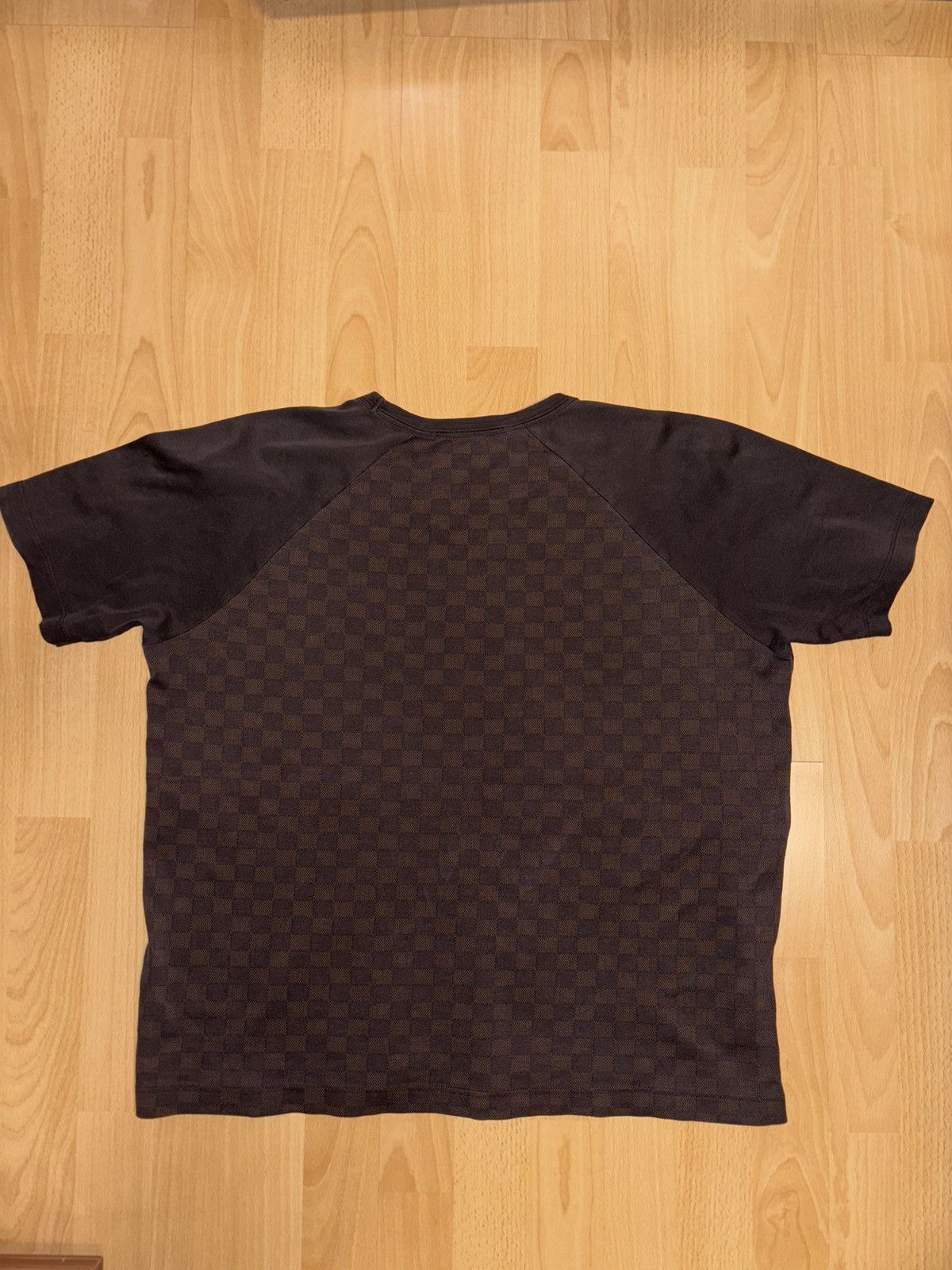 Louis Vuitton Louis Vuitton Brown Damier Print T-Shirt Size US XL / EU 56 / 4 - 3 Thumbnail