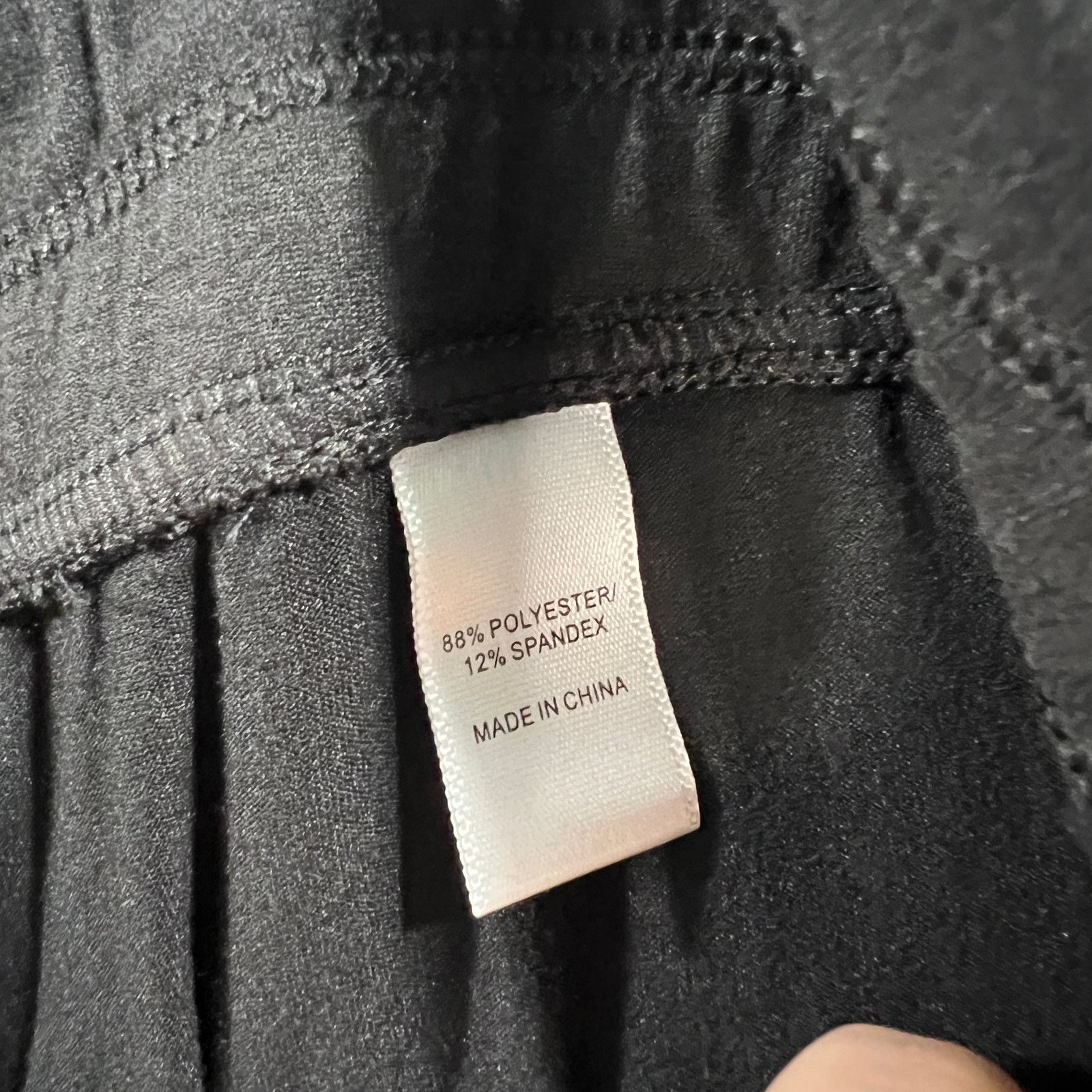 Other Cuddl Duds Flexwear Cropped Pants with Side-Cinch Size 28" / US 6 / IT 42 - 8 Thumbnail