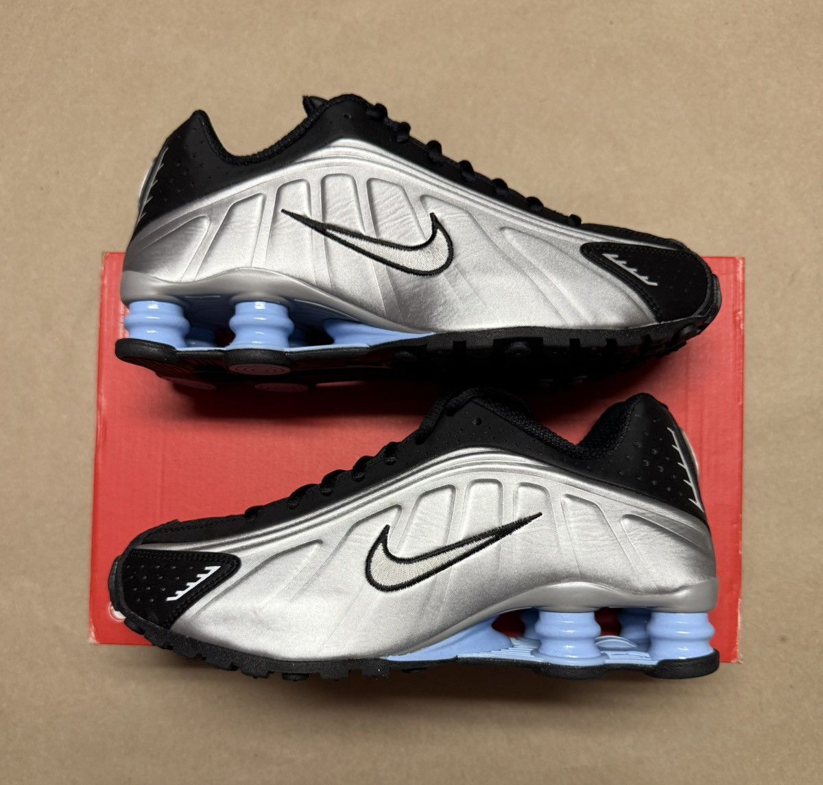 Nike Nike Shox R4 Black Varsity Royal Blue Running 104265  display picture 3