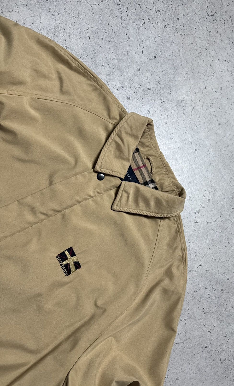 Burberry Burberry London Vintage Brown Light Jacket Size L Casual Size US L / EU 52-54 / 3 - 4 Thumbnail