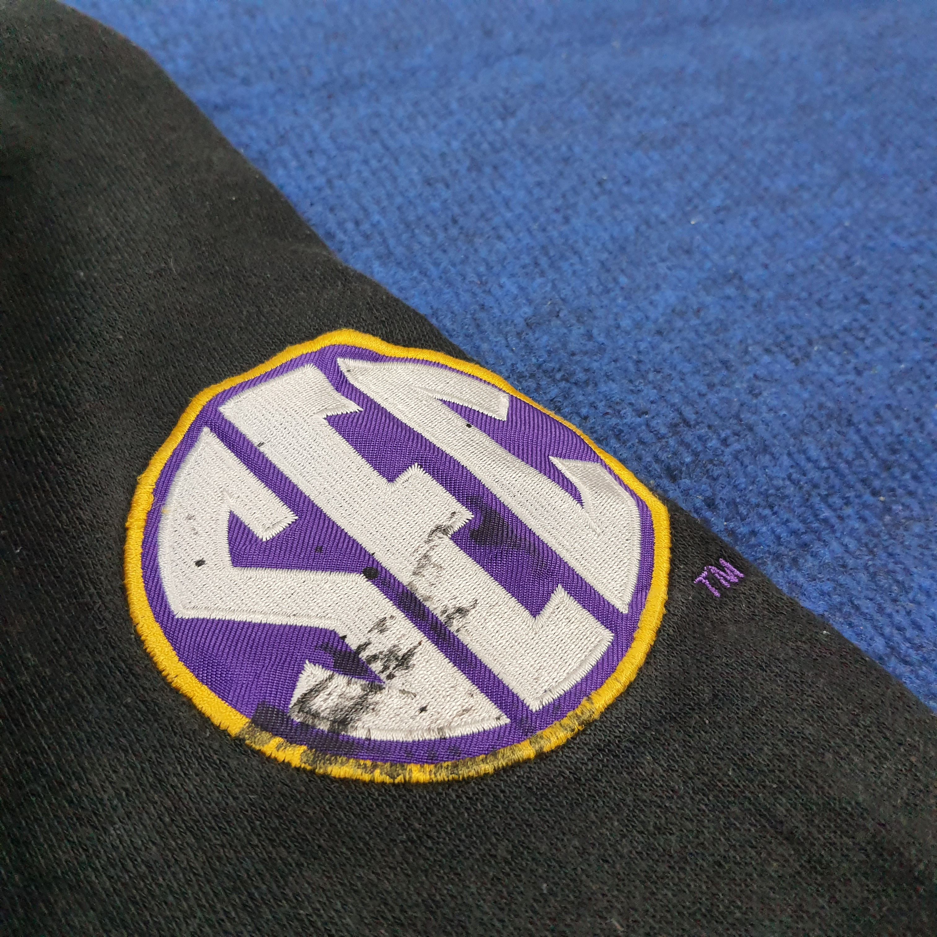 Vintage Vintage LSU Tiger Football Hoodie C270N9 Size US XL / EU 56 / 4 - 3 Thumbnail