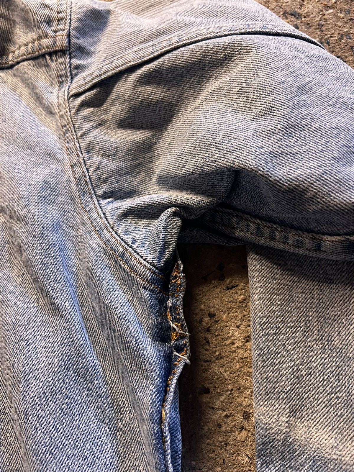 Levi's × Vintage Vintage 80s/90s Levi's Jean Jacket Faded Blue Size Medium Size US M / EU 48-50 / 2 - 7 Thumbnail