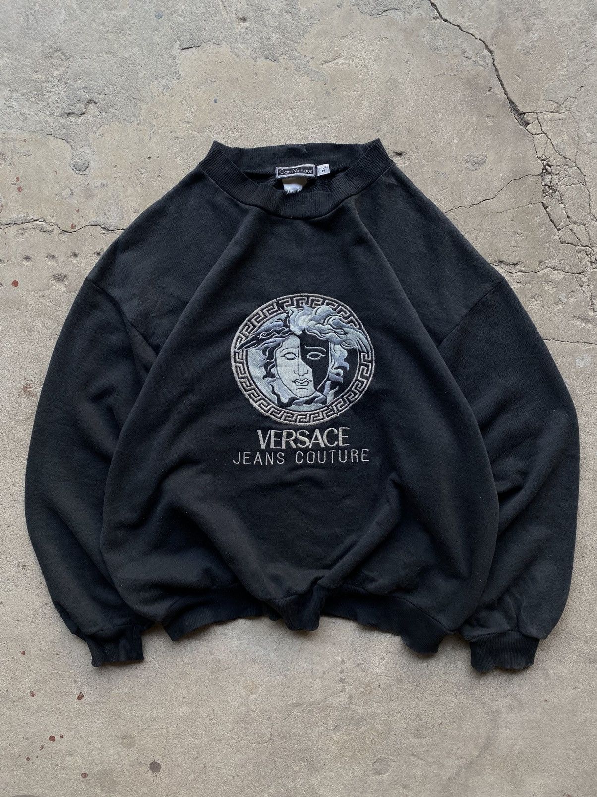 Versace VTG 90’s Versace Jeans Couture Medusa Sweater Size US M / EU 48-50 / 2 - 1 Thumbnail