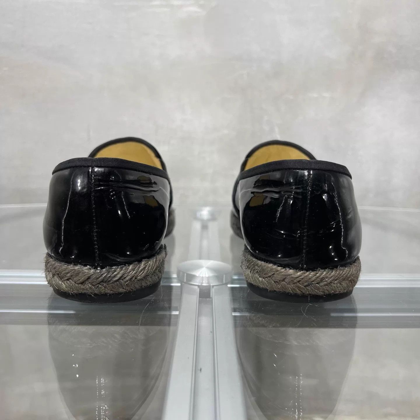 Chanel Chanel Metallic CC Logo Patent Leather Loafer 37.5 YH28915 Size US 7 / IT 37 - 6 Thumbnail