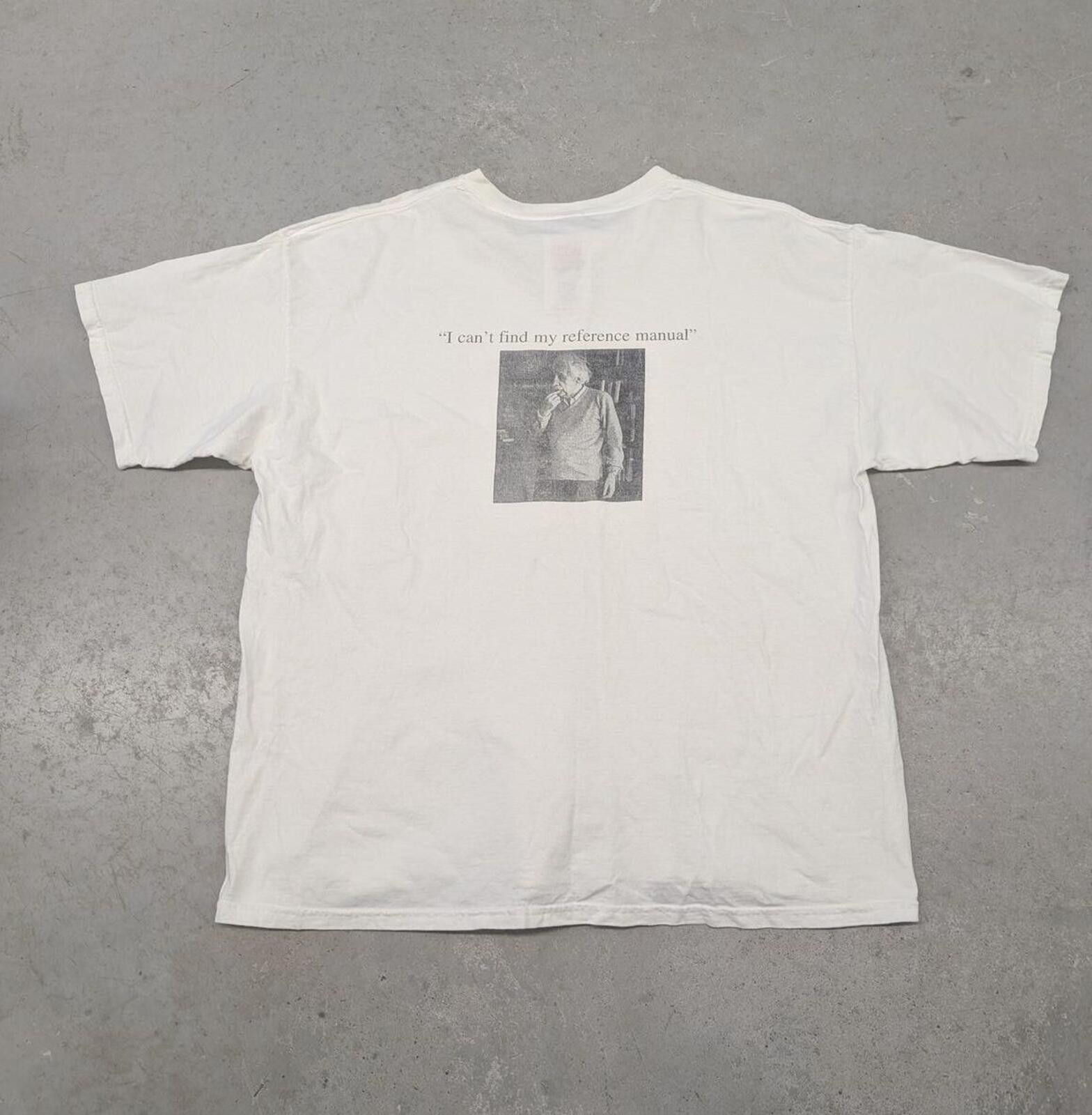 Gildan Vintage 90s Albert Einstein GEnius Reference Manual T-shirt Size US XXL / EU 58 / 5 - 1 Thumbnail