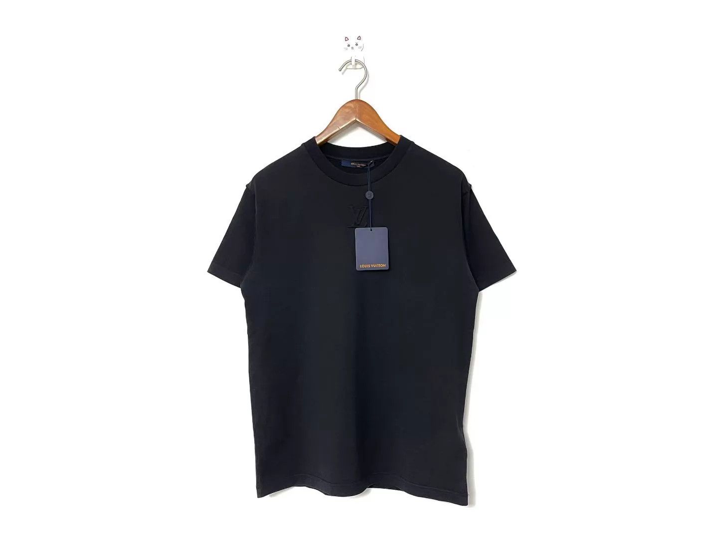 Louis Vuitton LV Black Chest Embossed Logo Short Sleeve S Size US S / EU 44-46 / 1 - 1 Thumbnail