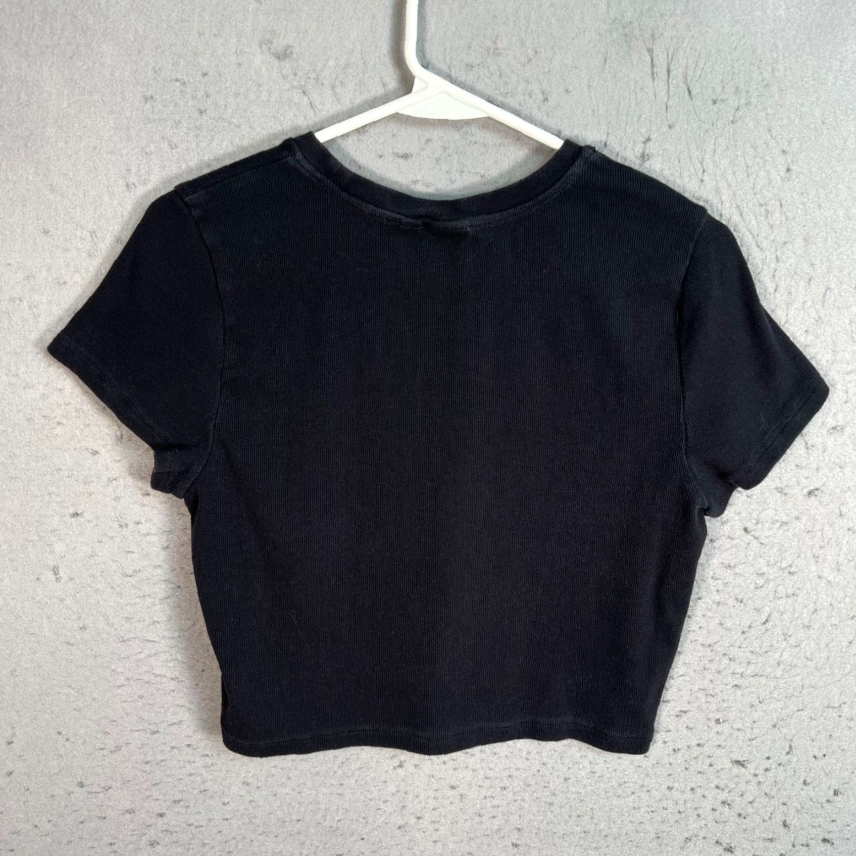 Aritzia VINTAGE Aritzia Shirt Adult Womens XL Black Crop Top T Shirt Cotton Blend Elastane Crew Neck Short Sleeve Size XL / US 12-14 / IT 48-50 - 2 Thumbnail