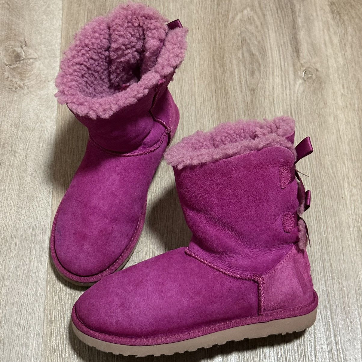 Ugg UGG Australia Bailey Bow Suede Wool Shearling Boots Size 7 Size US 7 / IT 37 - 1 Thumbnail