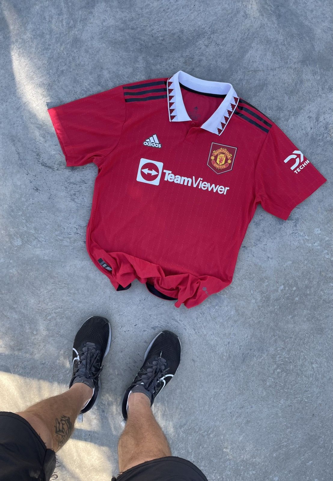 Other MANCHESTER UNITED 2023 SOCCER Y2K FOOTBALL JERSEY BLOKECORE Size US L / EU 52-54 / 3 - 1 Thumbnail
