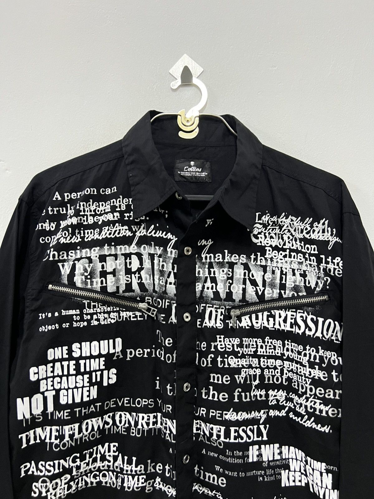 A.F.F.A. Gothic Vamps Rock Poems Bondage Zipper Button Shirt Collins Size US M / EU 48-50 / 2 - 3 Thumbnail
