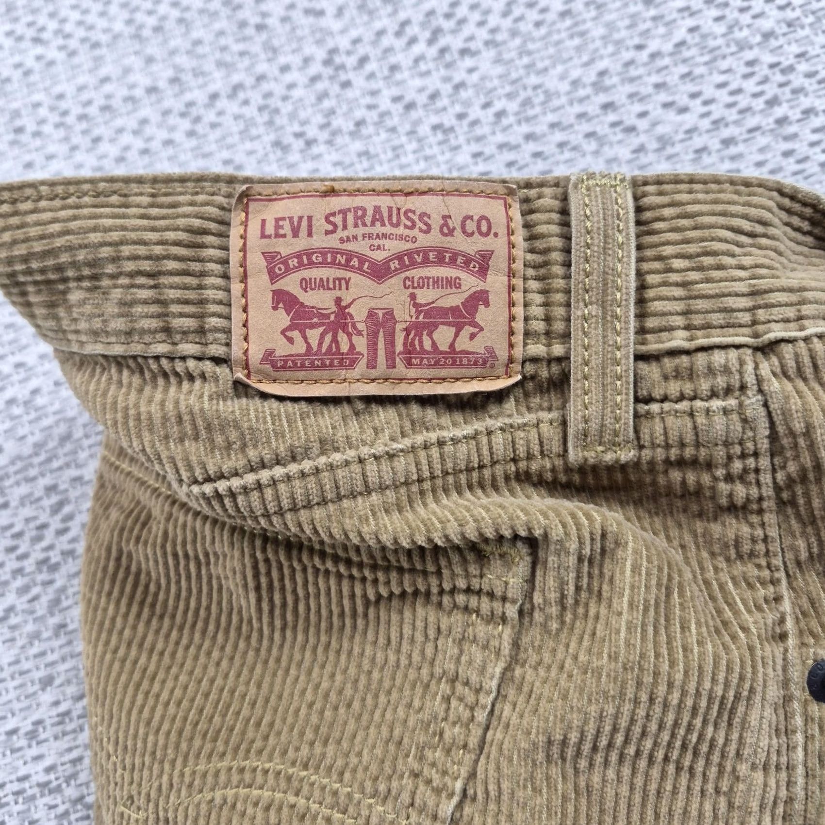 Levi's Levi's Pants Mens 32x30 Beige Corduroy Straight Leg 5 Pocket Khaki Casual Fall Size US 32 / EU 48 - 4 Thumbnail