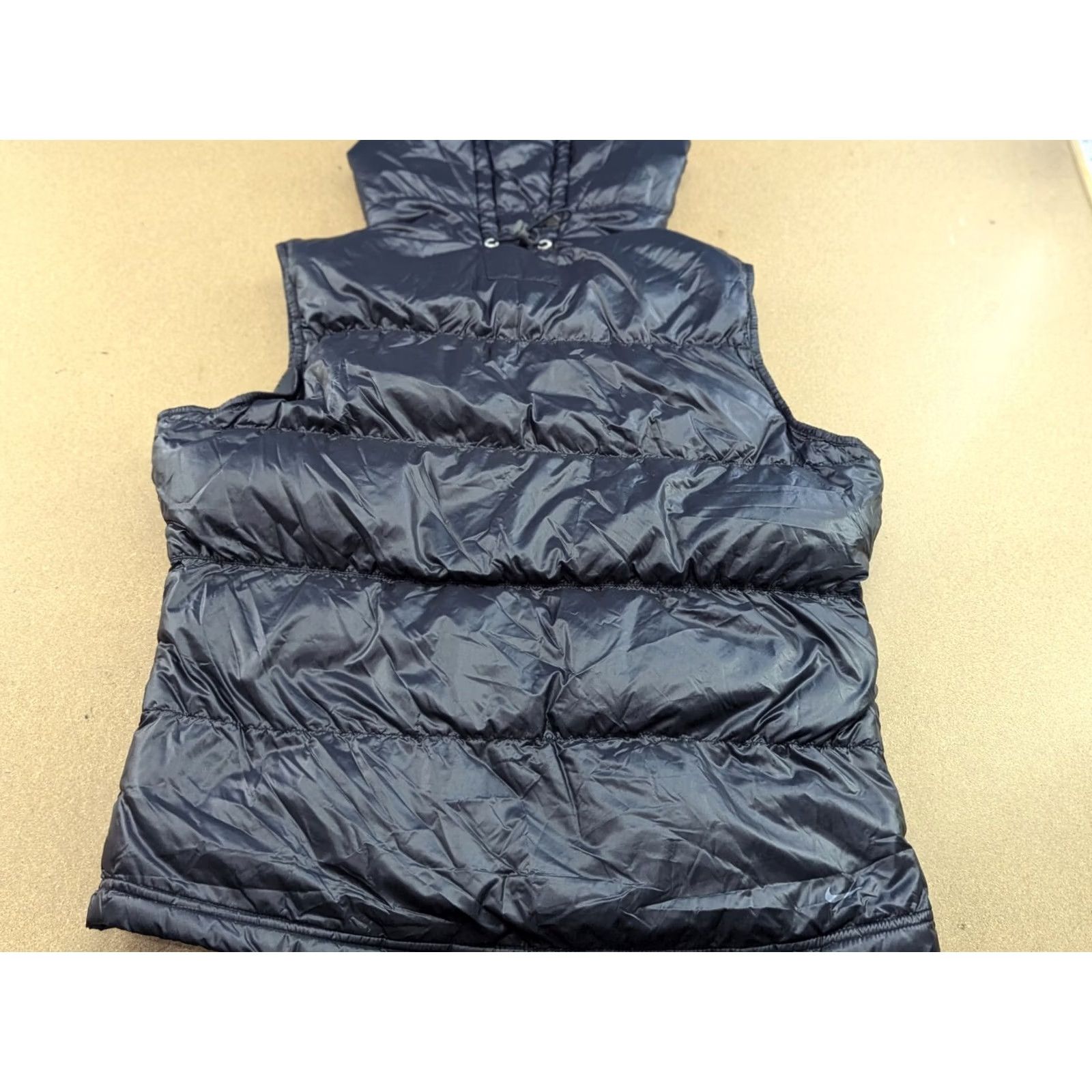 Nike Nike ACG Vest Womens Size M Hooded Full Zip Black Down 550 Gilet Puffer Jacket Core Nylon Polyester Sleeve: Sleeveless Size M / US 6-8 / IT 42-44 - 2 Thumbnail