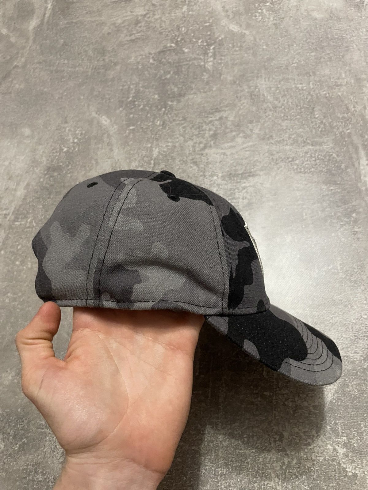 NFL × New Era × Vintage Vintage Raiders New Era NFL Camo Cap Hat Size ONE SIZE - 7 Thumbnail