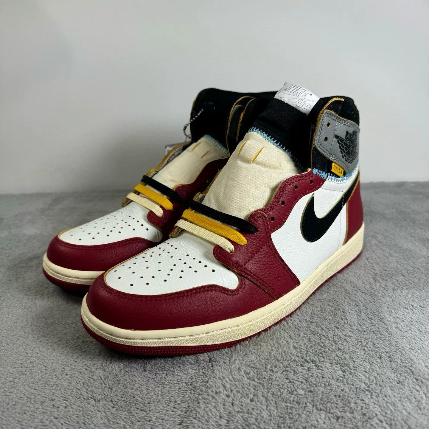 Nike Nike Red Lowtop Sneakers 44 Men Size US 10.5 / EU 43-44 - 1 Thumbnail