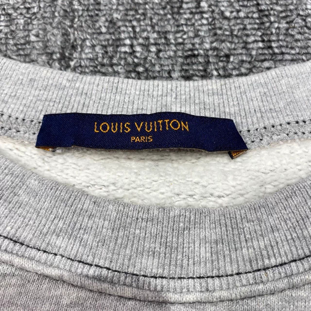 Louis Vuitton LV Gray Hand Gesture Logo Sweatshirt M 95 New Size US M / EU 48-50 / 2 - 6 Thumbnail